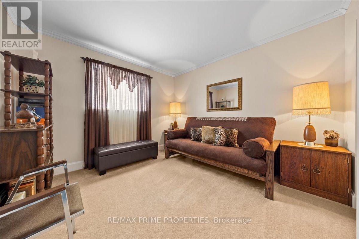 1530 ROYAL ORCHARD DRIVE - 26