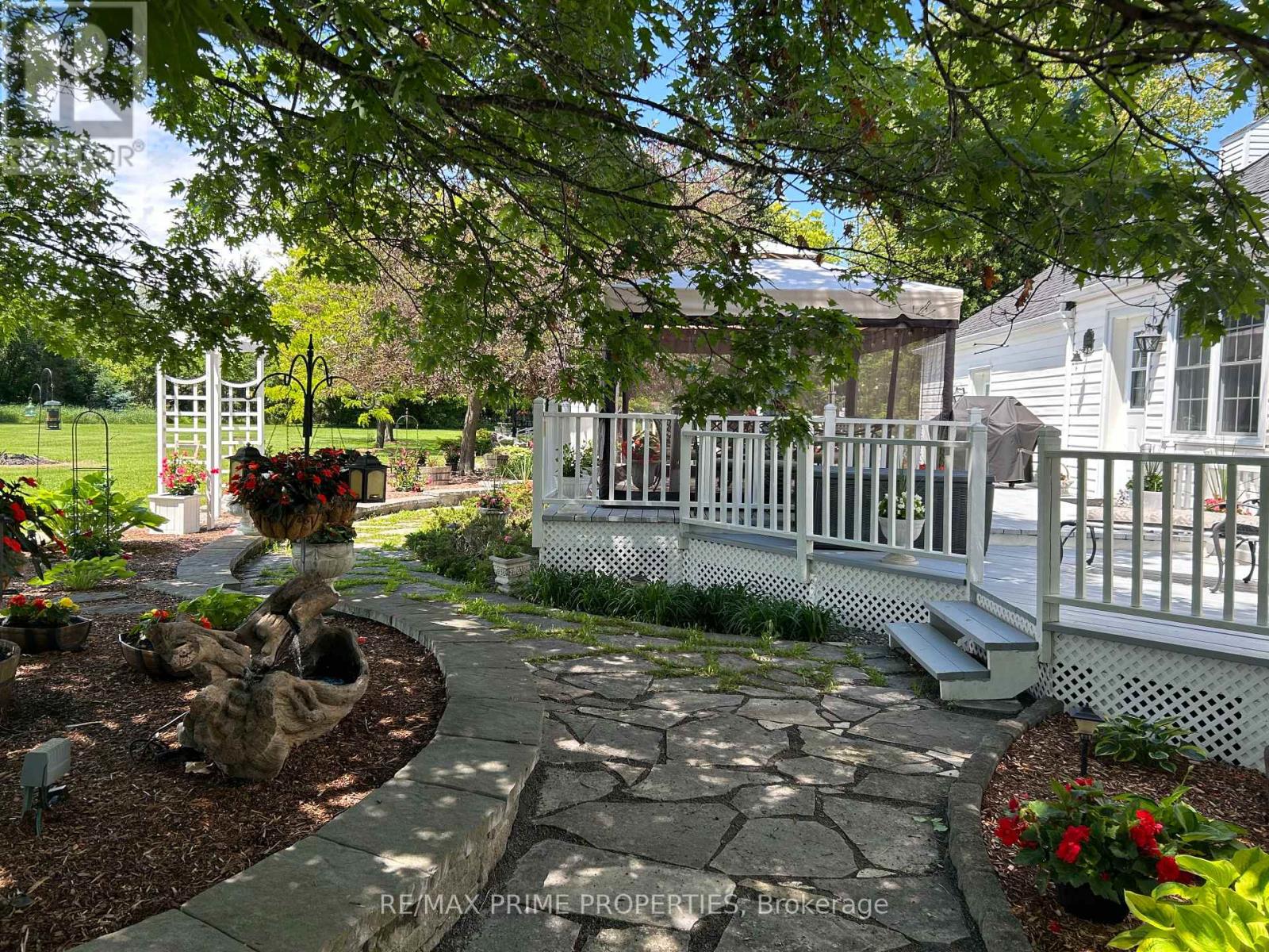 1530 ROYAL ORCHARD DRIVE - 31