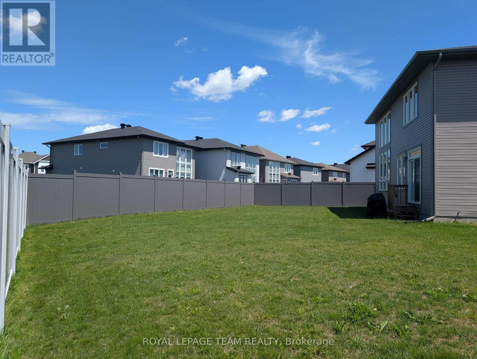 408 GIDRAN CIRCLE - 2