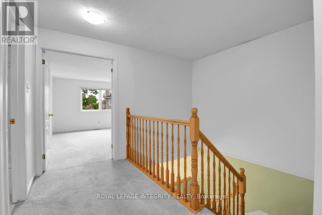 3 Bed, 3 Bath House for Sale in Ottawa – 6176 OAK MEADOWS DRIVE DRIVE, Ottawa – MLS# X13461836 - Image 16