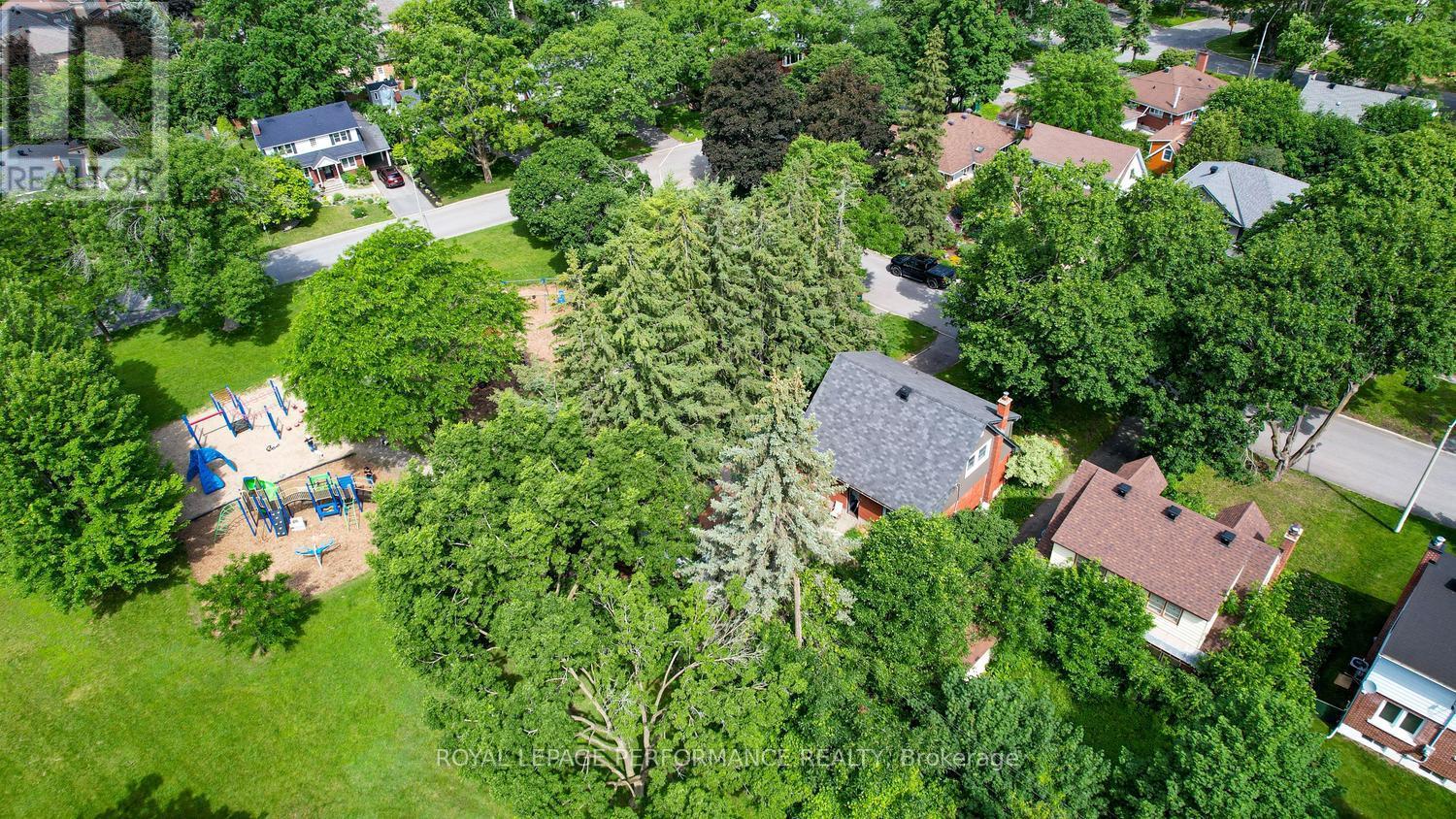 4 Bed, 2 Bath House for Sale in Ottawa – 140 BEGONIA AVENUE, Ottawa – MLS# X13434744 - Image 45