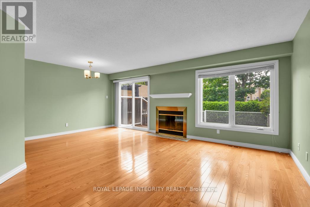 3 Bed, 3 Bath House for Sale in Ottawa – 6176 OAK MEADOWS DRIVE DRIVE, Ottawa – MLS# X13461836 - Image 6