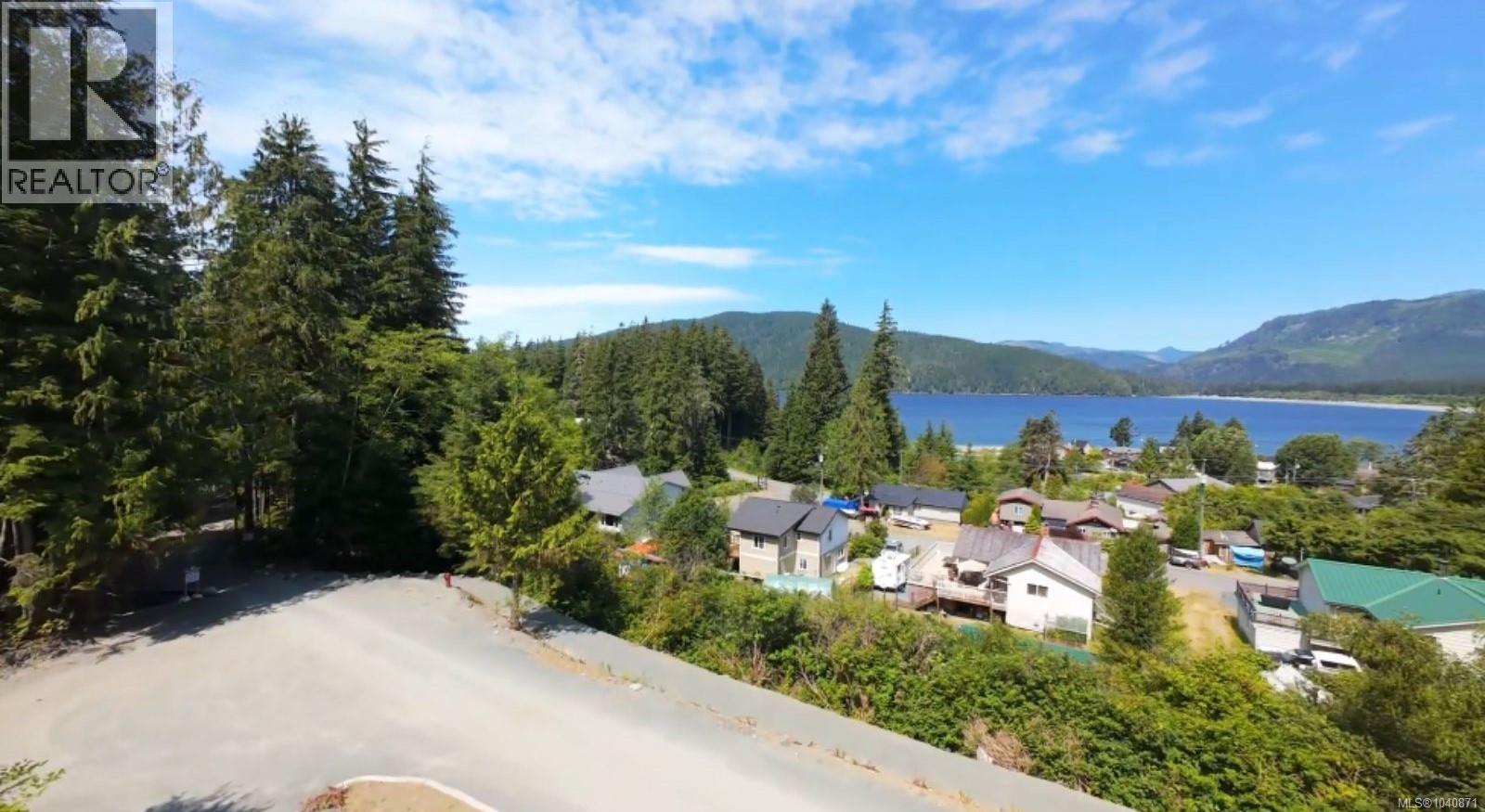 16997 Beachview Dr, Port Renfrew
