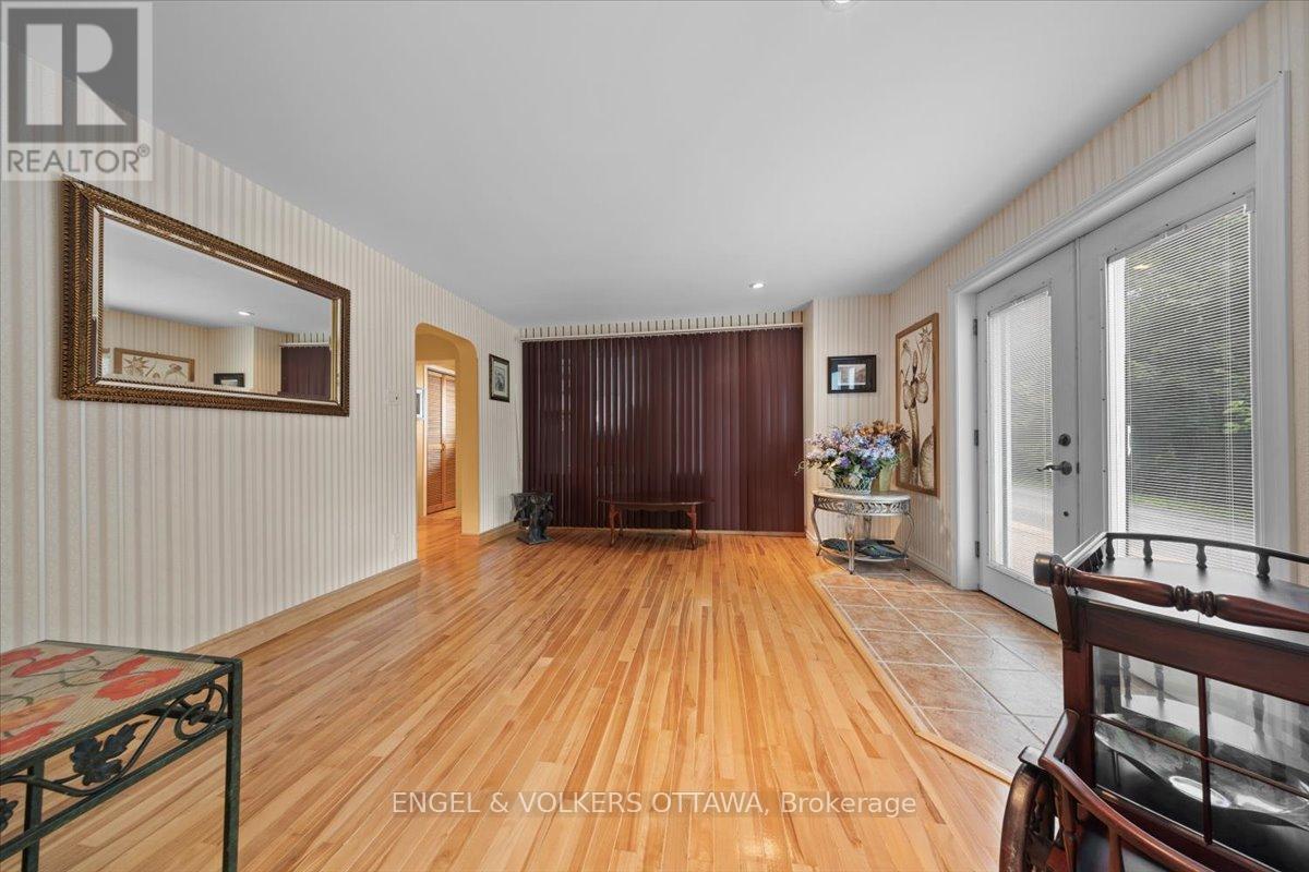2 Bed, 2 Bath House for Sale in Ottawa – 2481 MANSE ROAD, Ottawa – MLS# X13464678 - Image 24