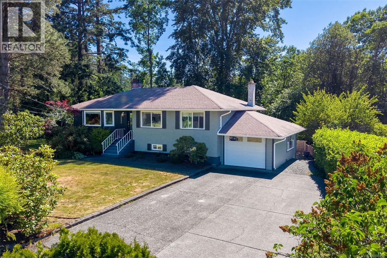 3990 Haro Rd - 1