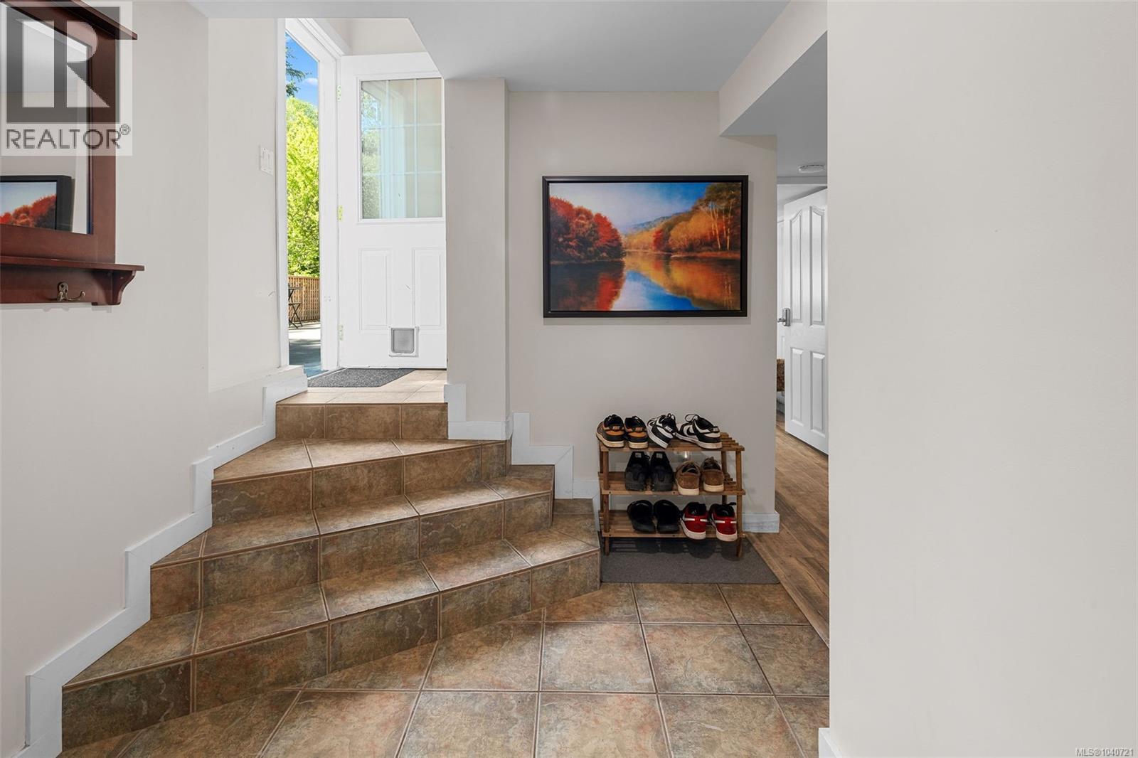 3990 Haro Rd - 32