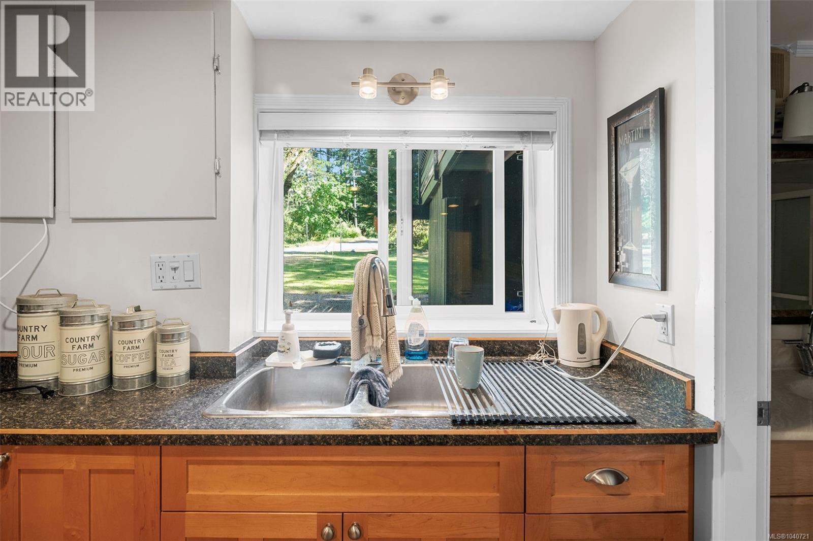 3990 Haro Rd - 40