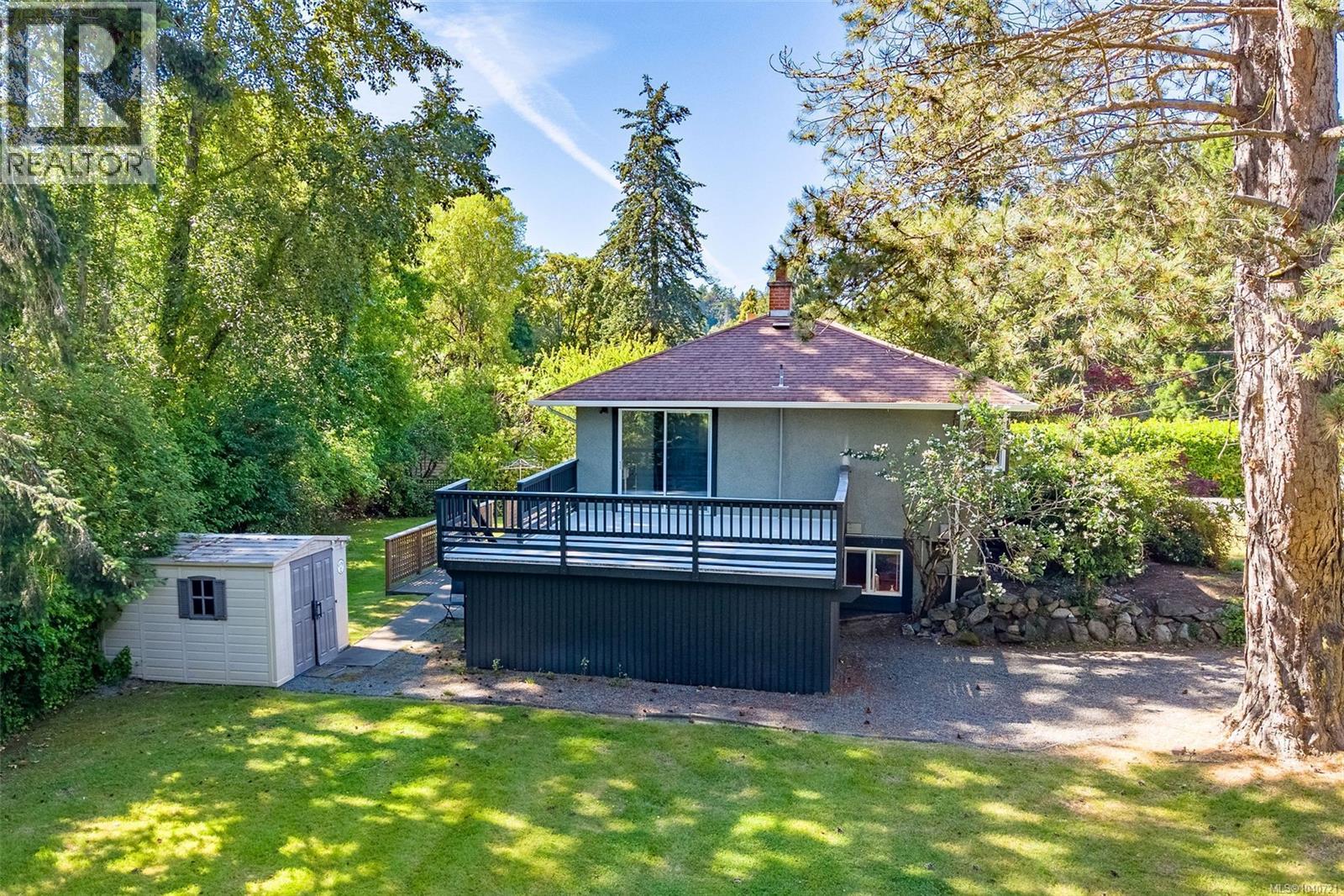 3990 Haro Rd - 55