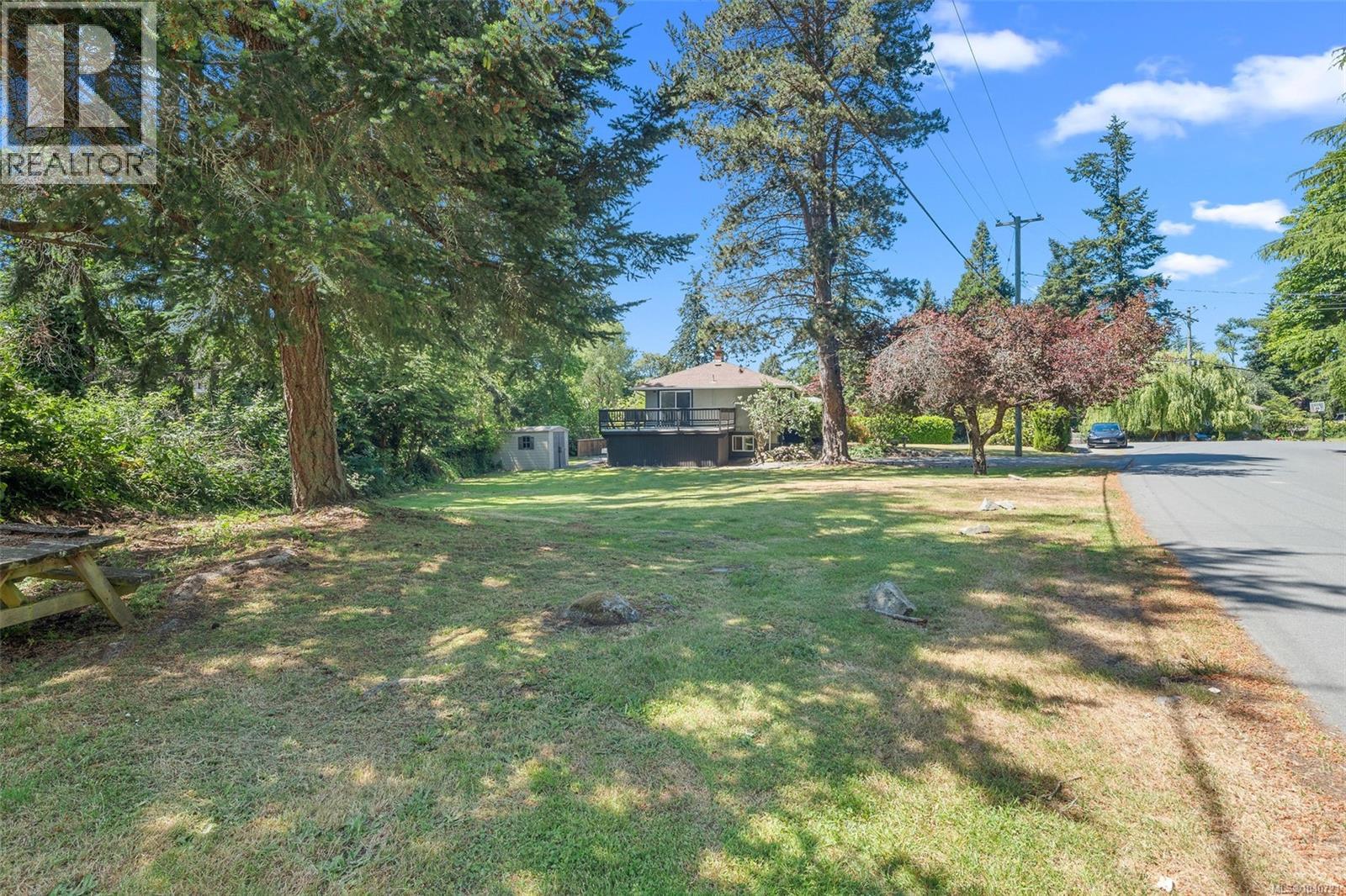 3990 Haro Rd - 58