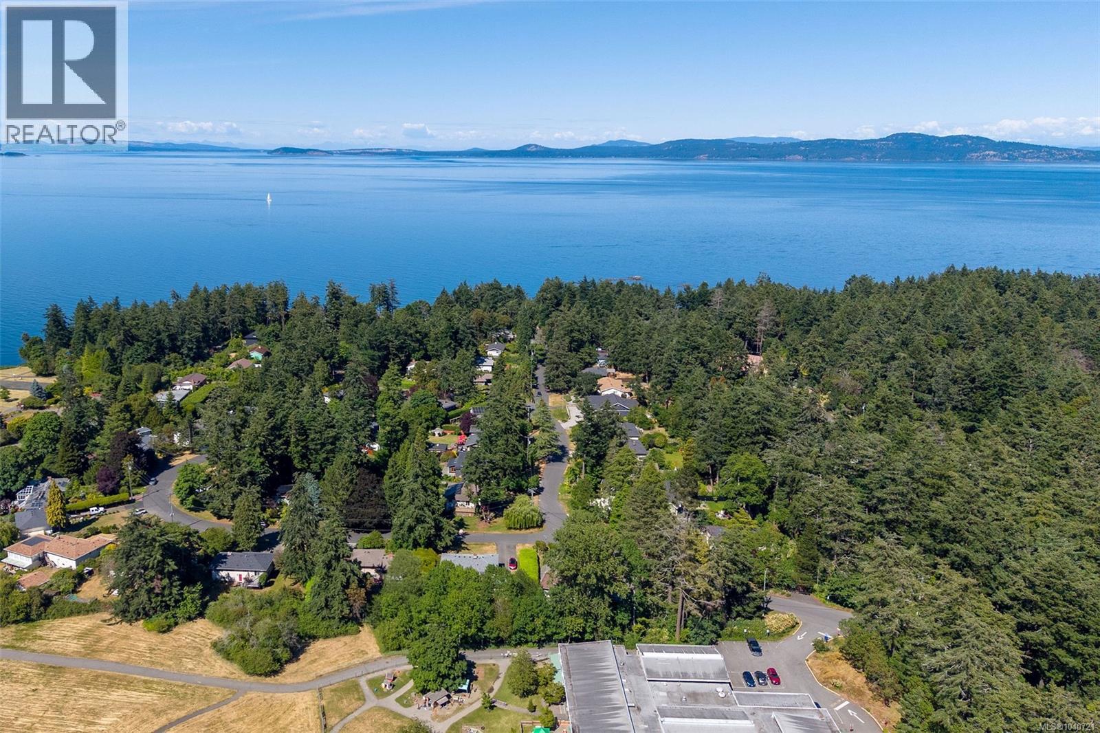 3990 Haro Rd - 66