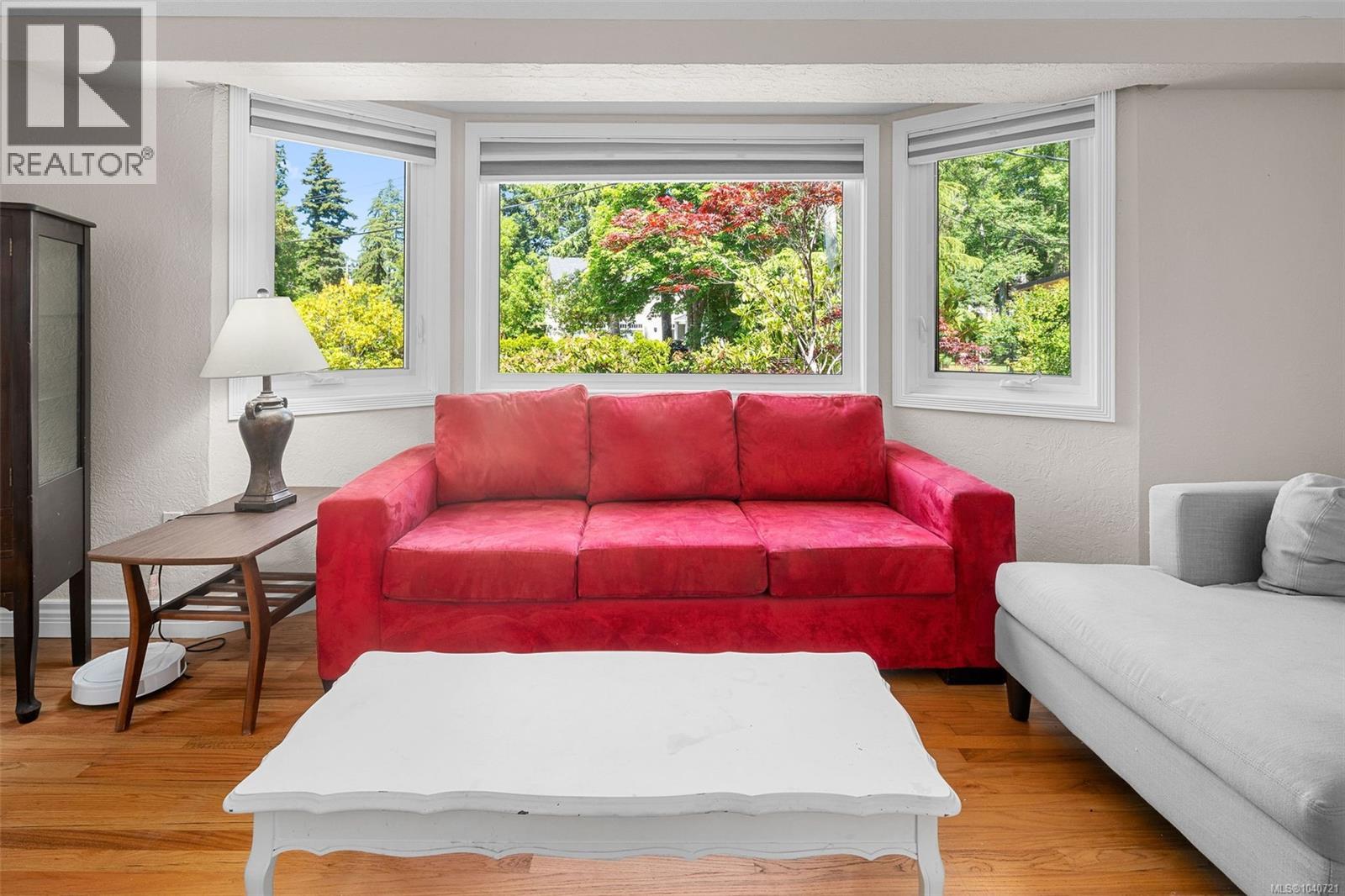 3990 Haro Rd - 7