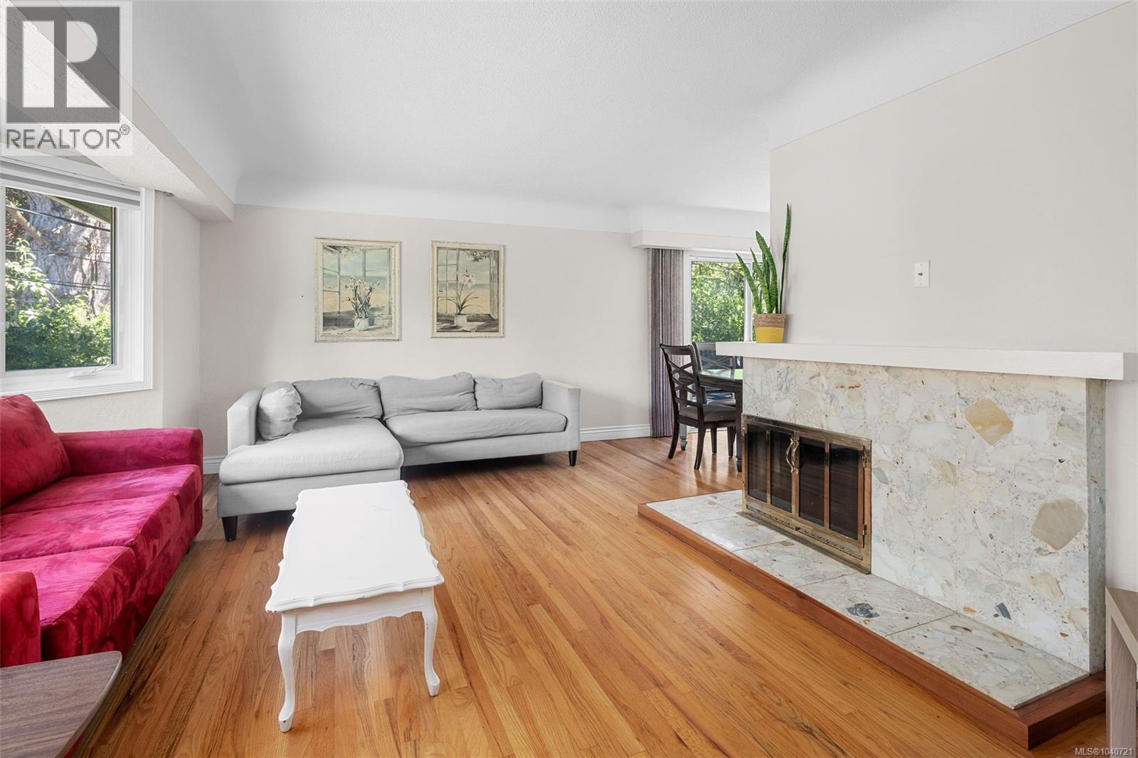 3990 Haro Rd - 9
