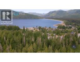 16953 Beachview Dr, Port Renfrew, BC V0S1K0 Photo 11