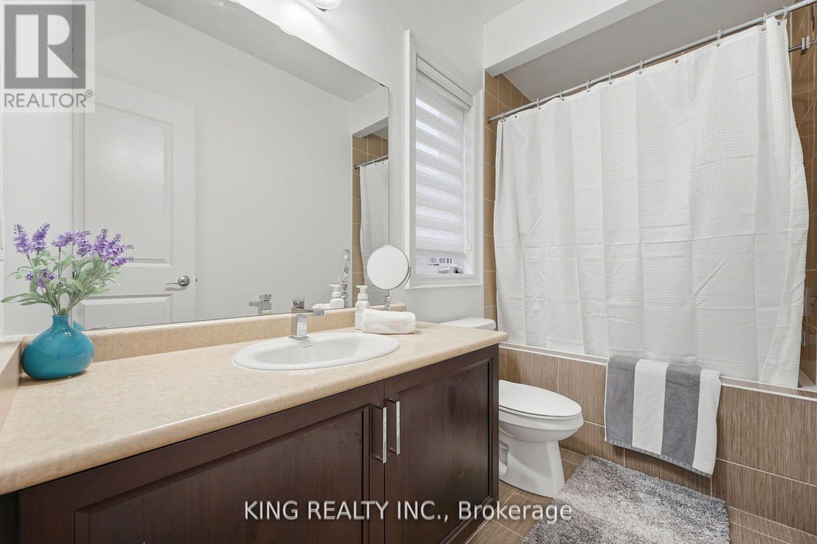 76 CHESNEY CRESCENT - 33