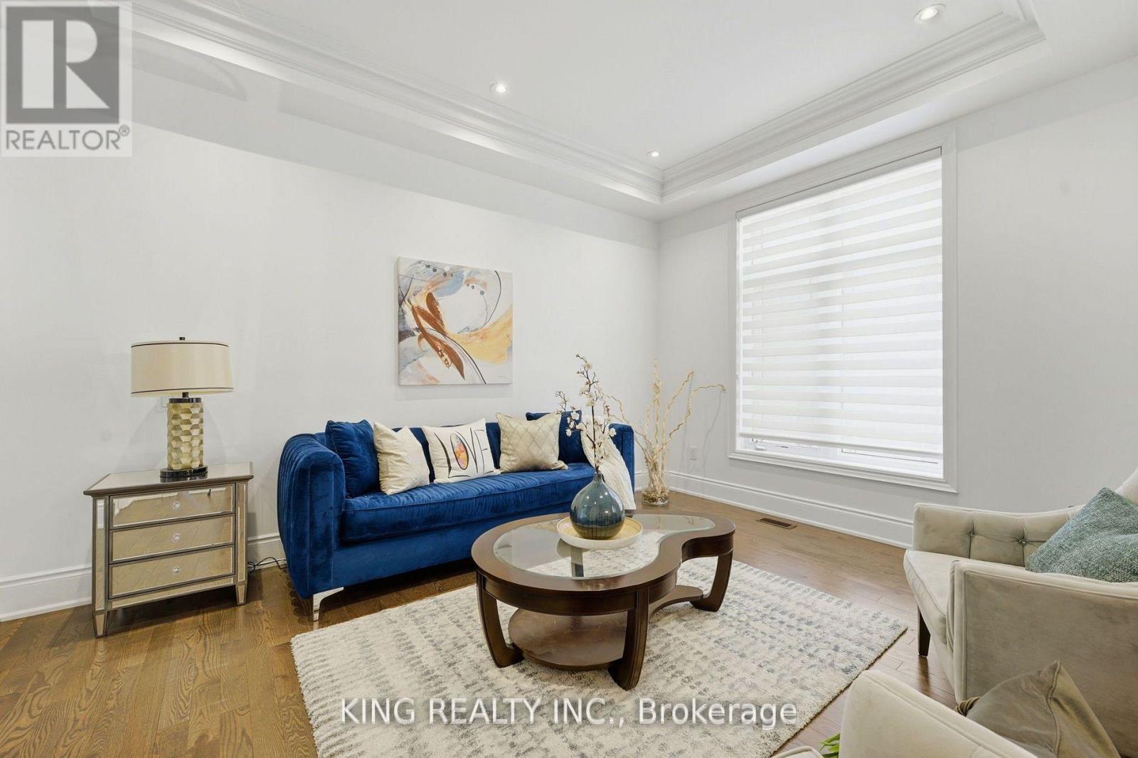 76 CHESNEY CRESCENT - 7