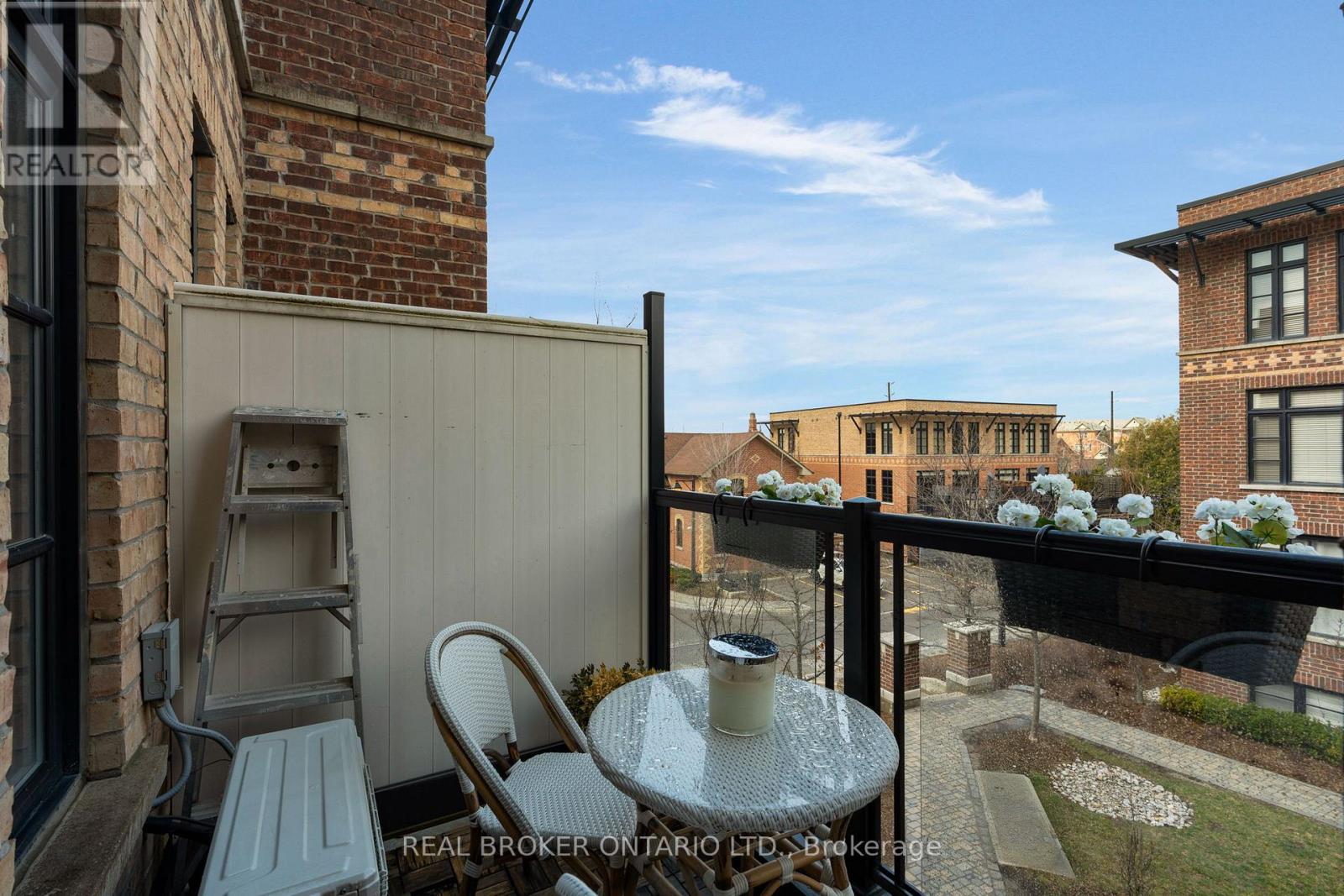 #43 8167 KIPLING AVENUE - 17