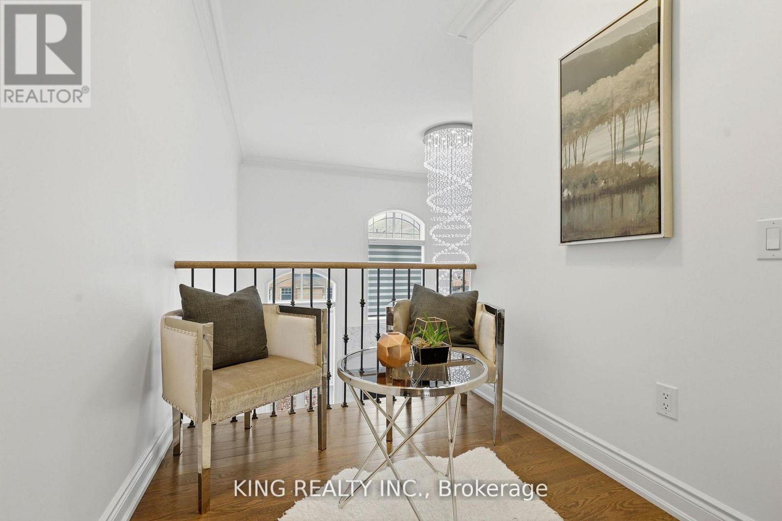 76 CHESNEY CRESCENT - 34