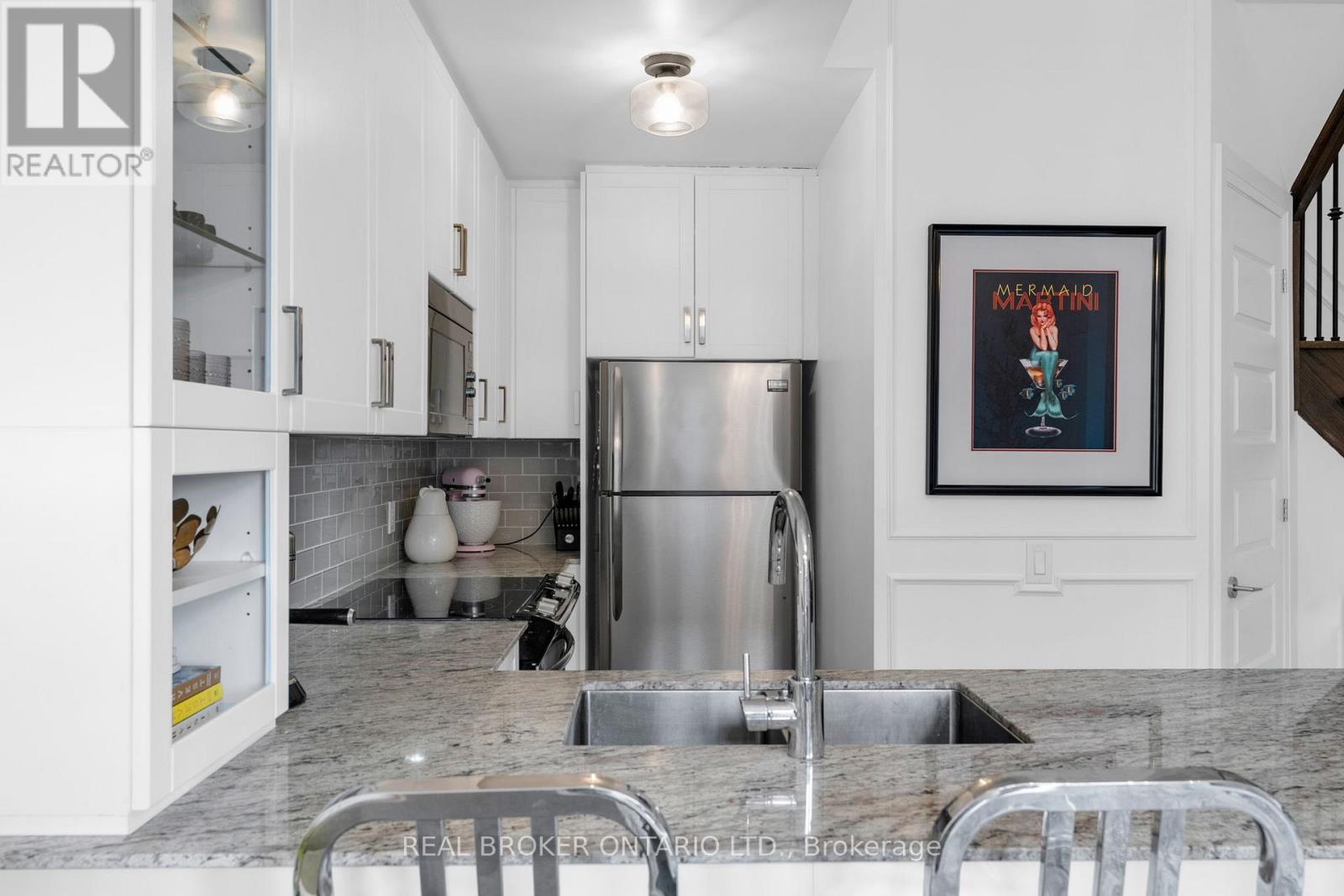 #43 8167 KIPLING AVENUE - 8