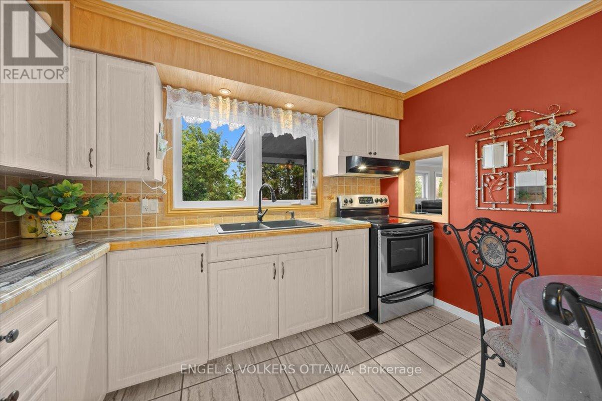 2 Bed, 2 Bath House for Sale in Ottawa – 2481 MANSE ROAD, Ottawa – MLS# X13464678 - Image 7
