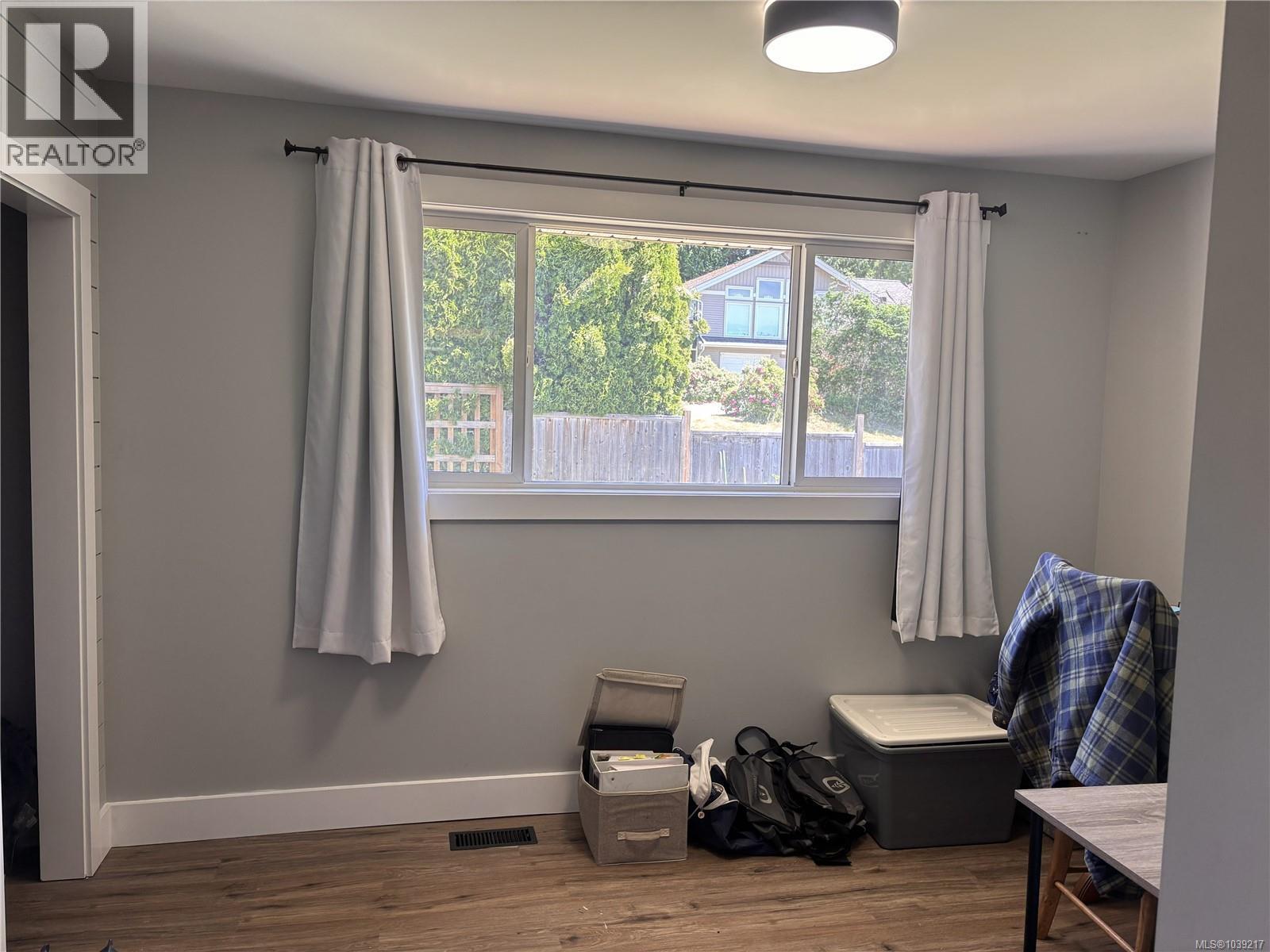 5054 Dundalk Ave N - 15