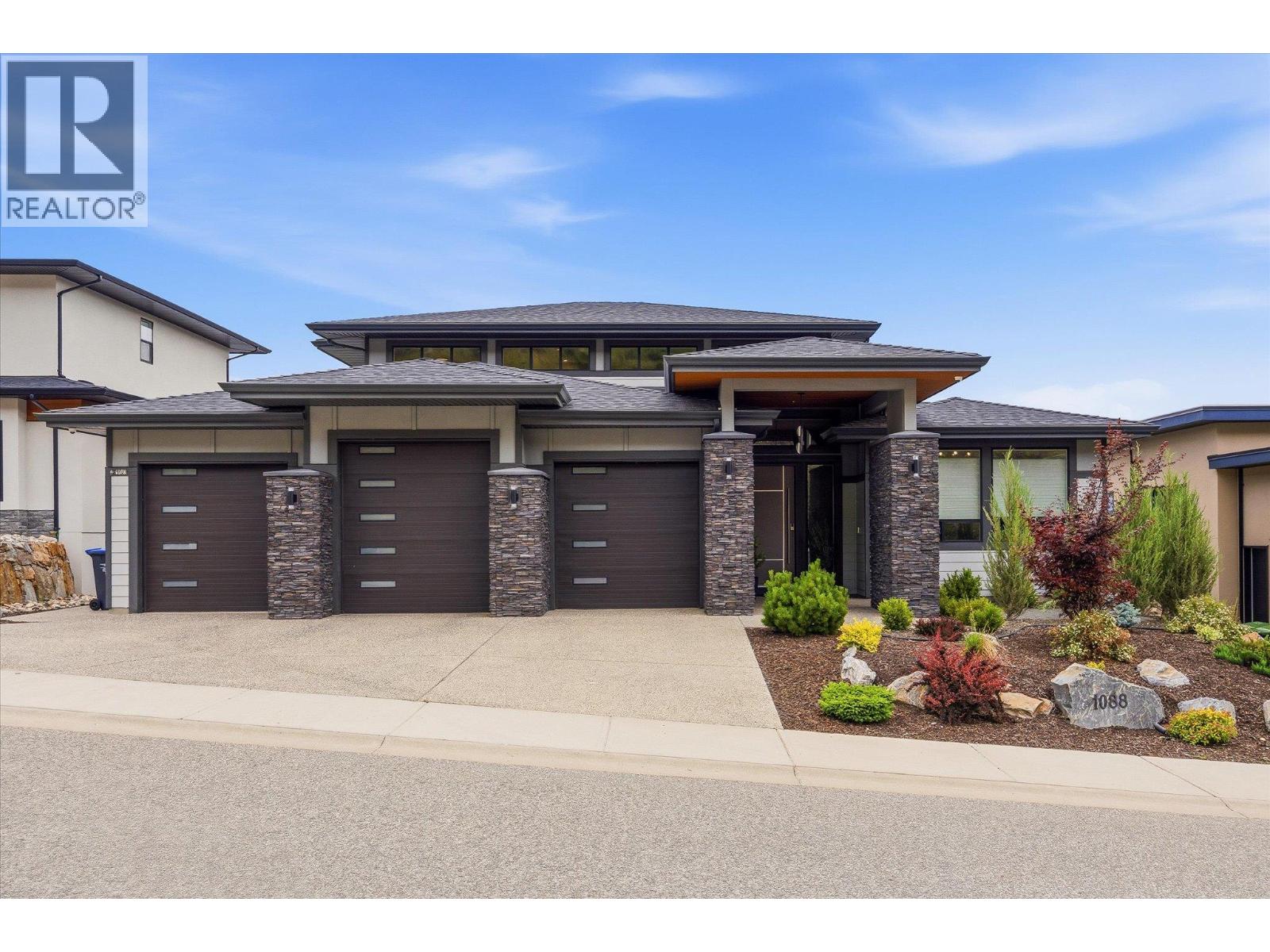 1088 Clarance Avenue, Kelowna