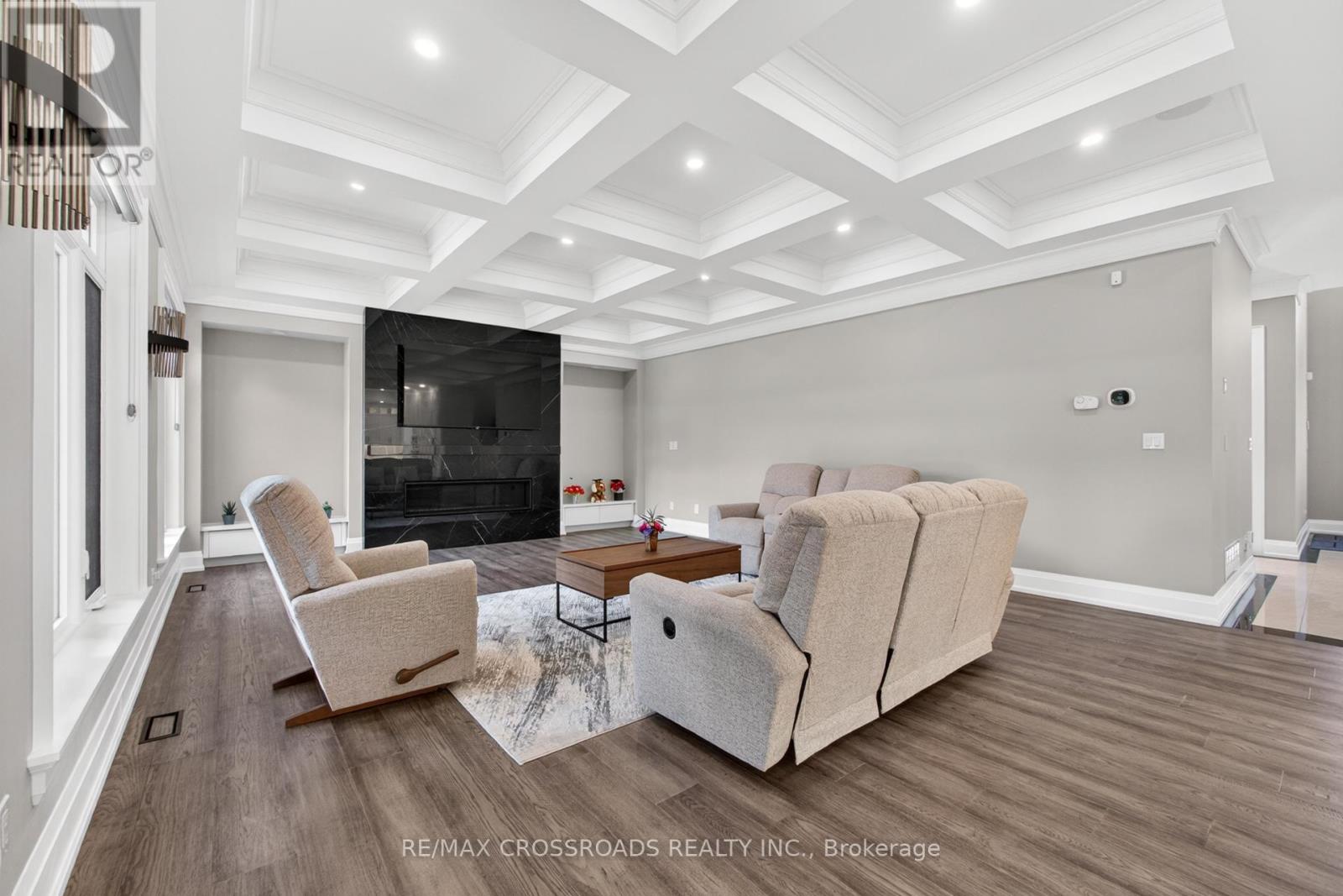 11 OAKLEY COURT - 11