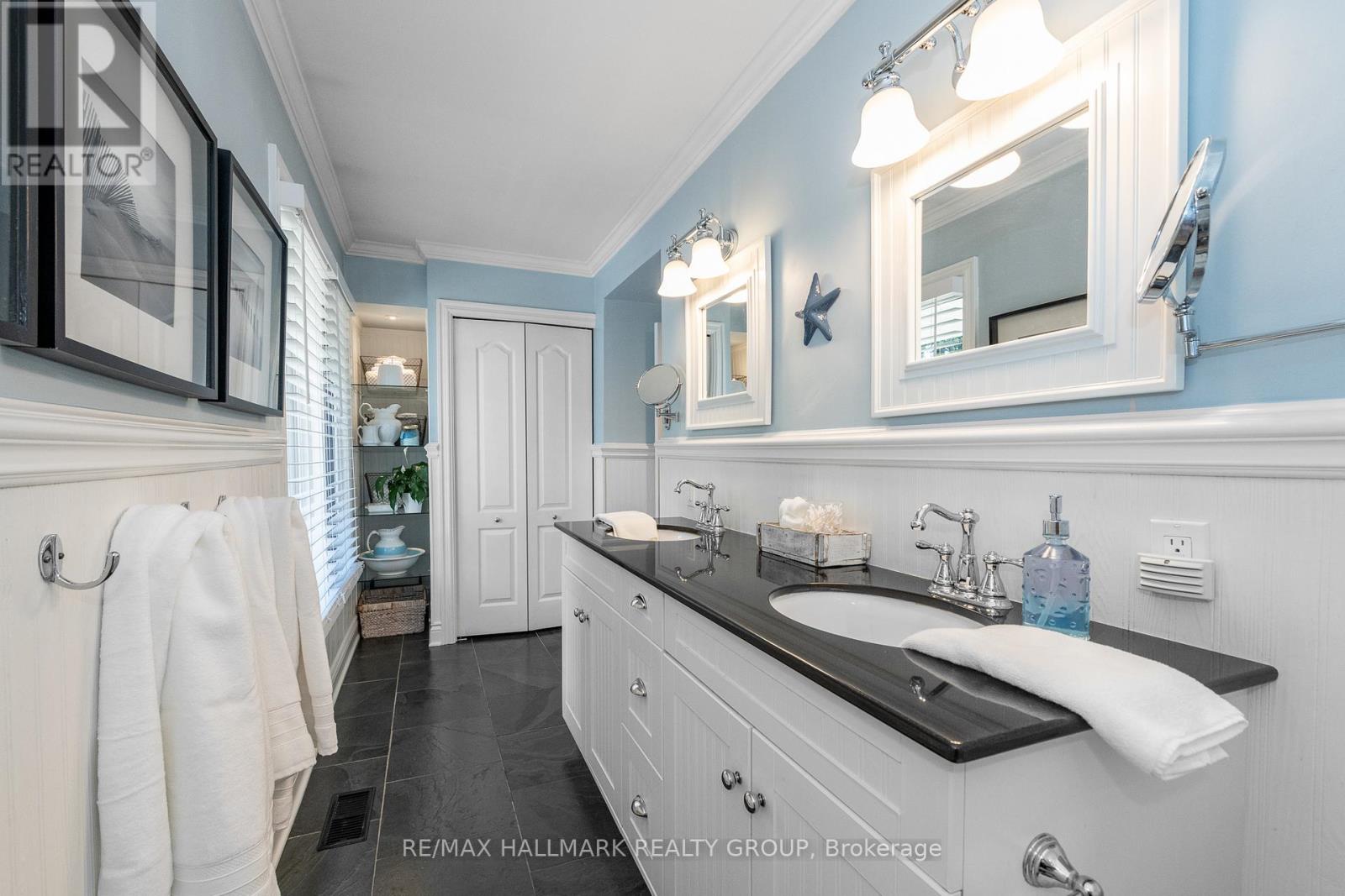 3 Bed, 3 Bath House for Sale in Ottawa – 70 PELLAN WAY, Ottawa – MLS# X13464710 - Image 21