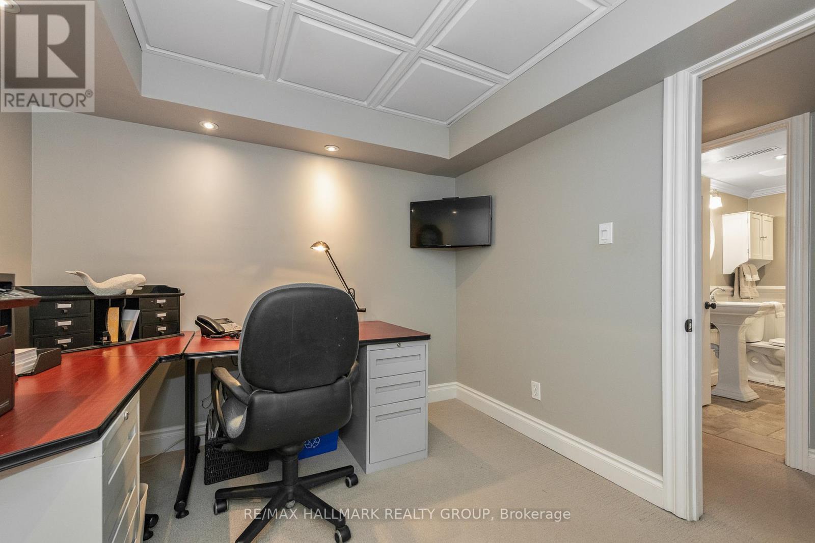 3 Bed, 3 Bath House for Sale in Ottawa – 70 PELLAN WAY, Ottawa – MLS# X13464710 - Image 31