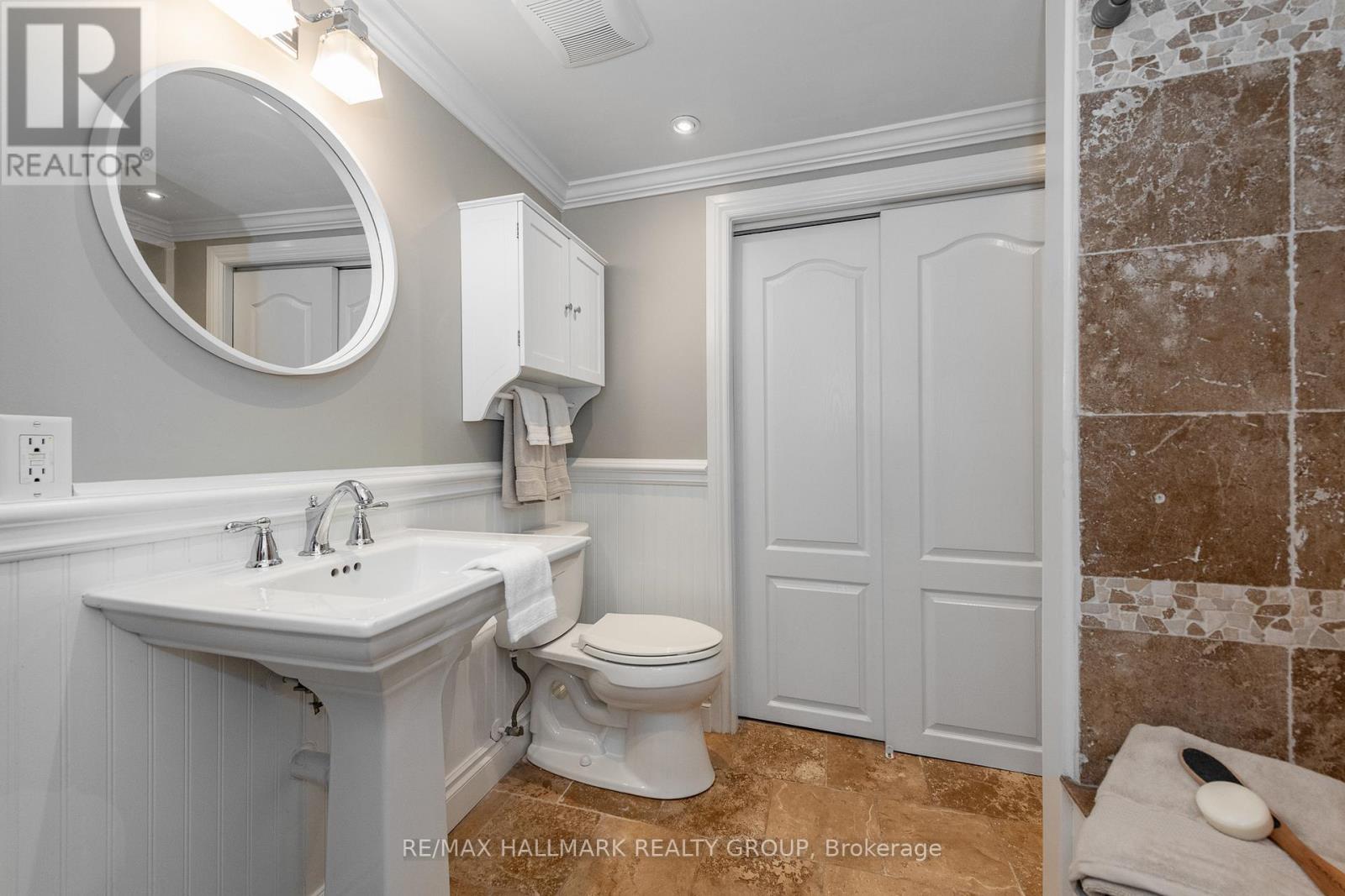 3 Bed, 3 Bath House for Sale in Ottawa – 70 PELLAN WAY, Ottawa – MLS# X13464710 - Image 36