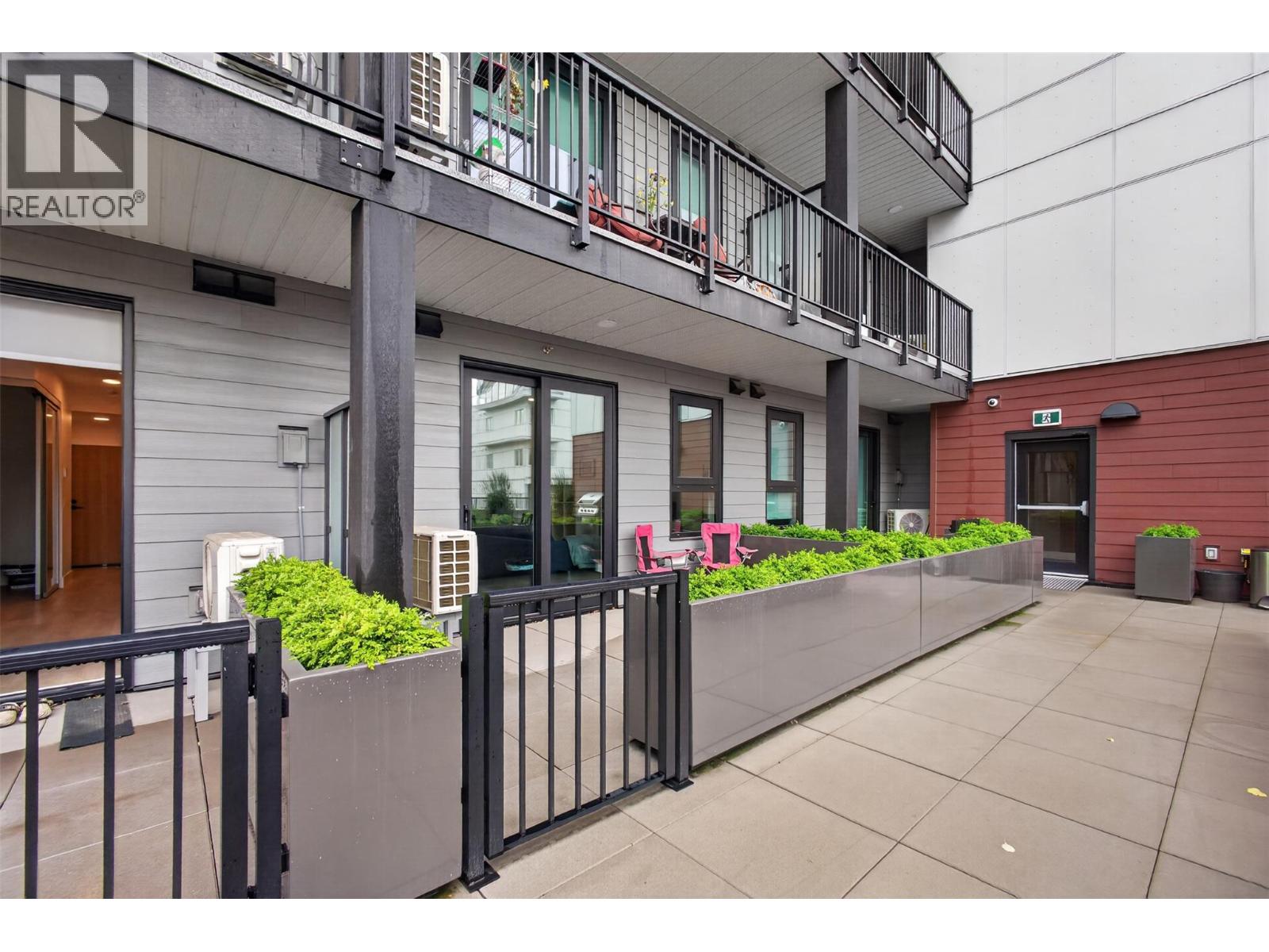 #211 620 Coronation Avenue - 4