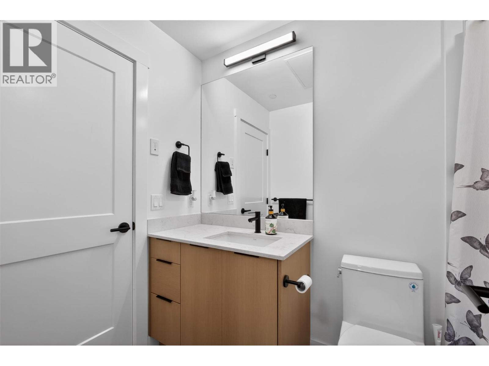 #211 620 Coronation Avenue - 16