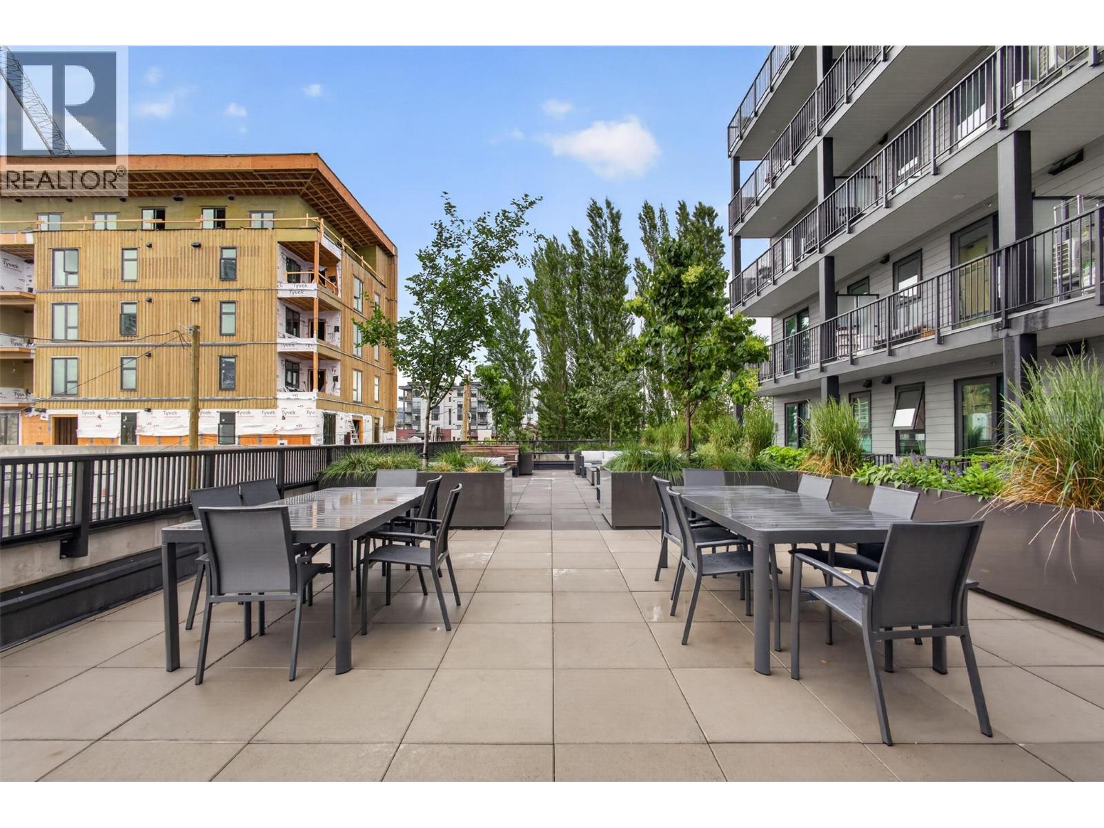 #211 620 Coronation Avenue - 24