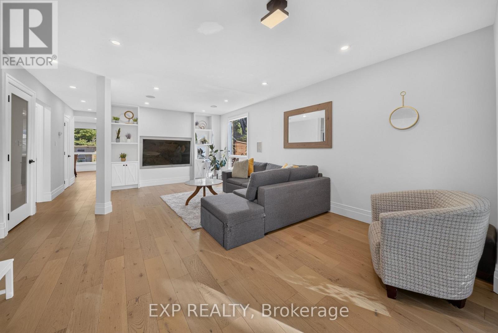 1158 CAMPBELL COURT - 14