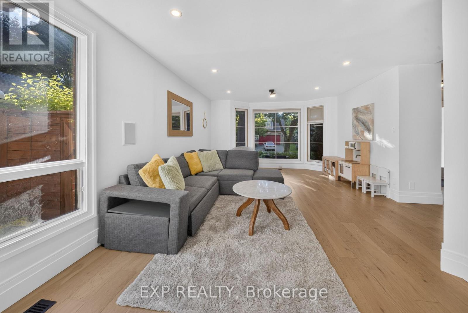 1158 CAMPBELL COURT - 16