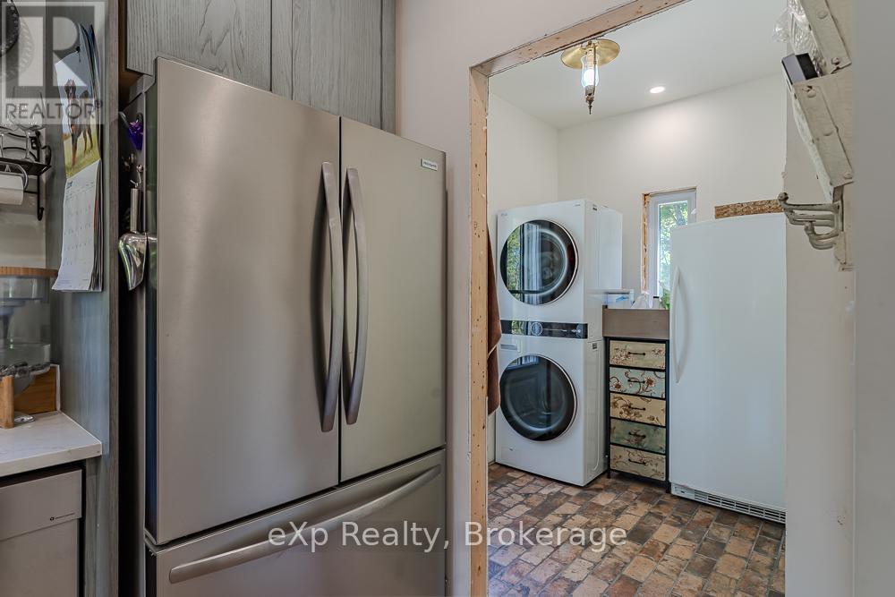 141 WILSON DRIVE - Image 11