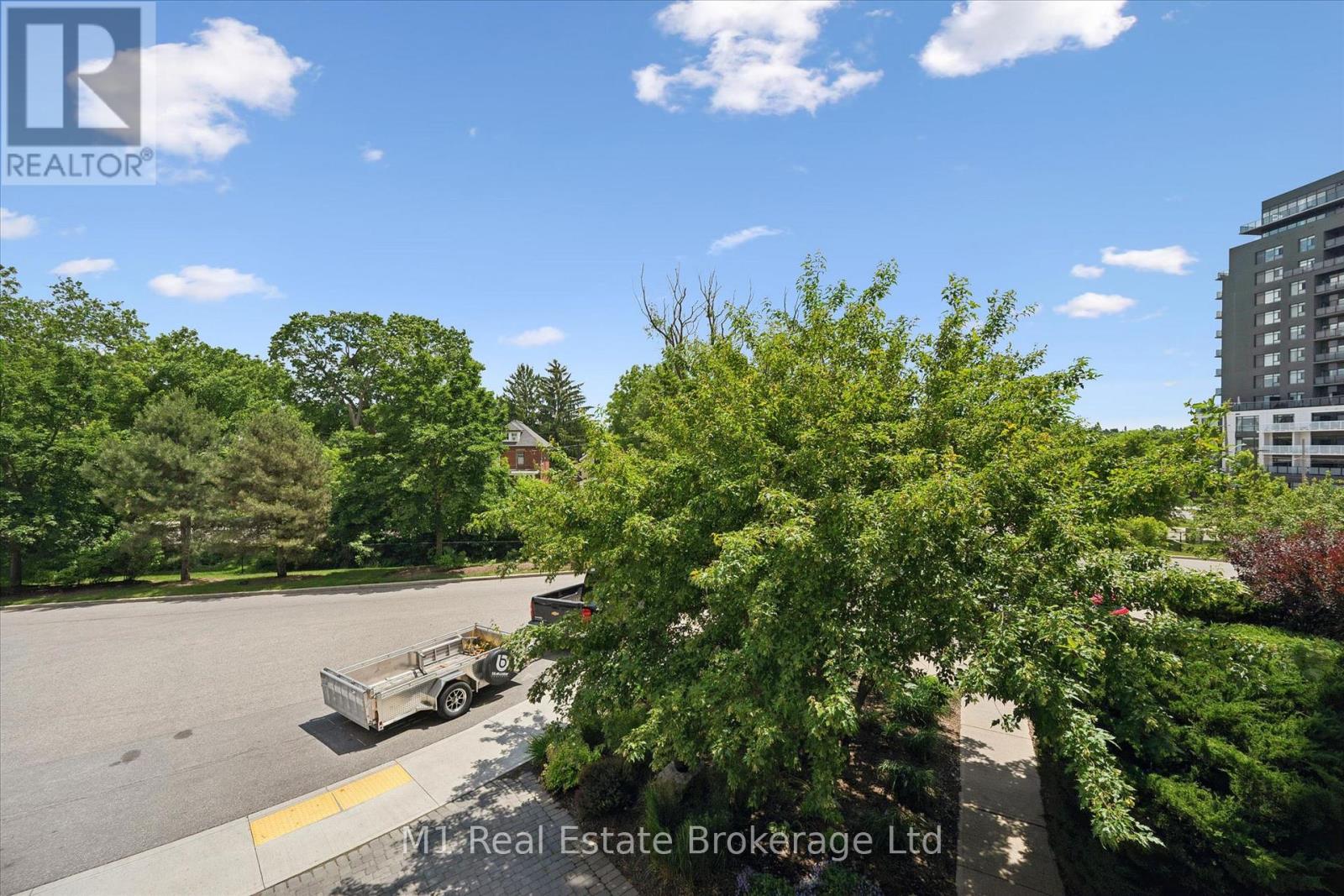 #207 60 WYNDHAM STREET S - 38