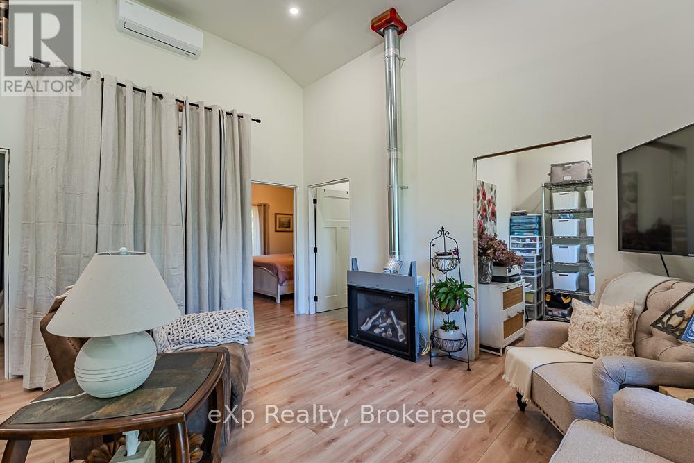 141 WILSON DRIVE - Image 23