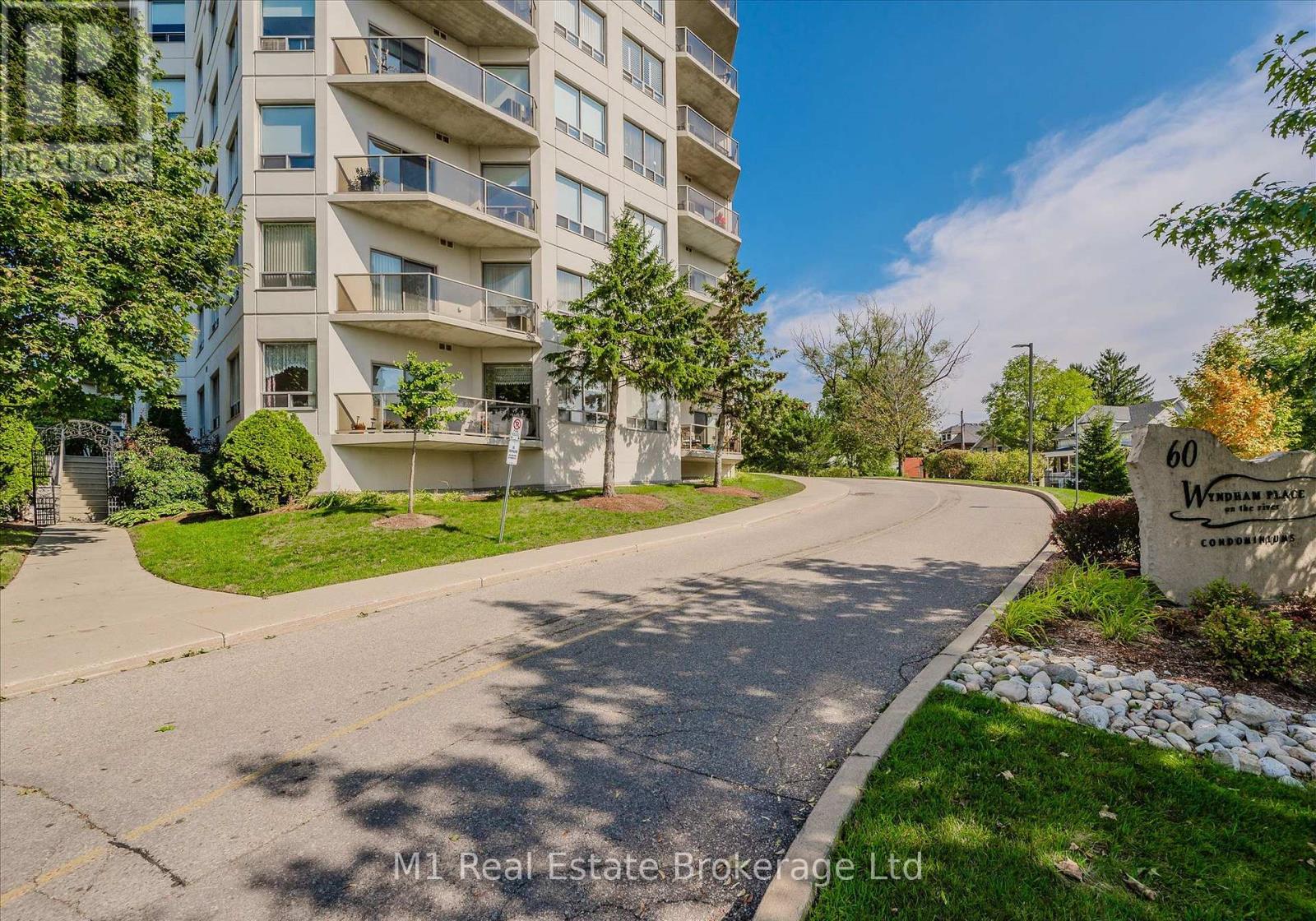#207 60 WYNDHAM STREET S - 4