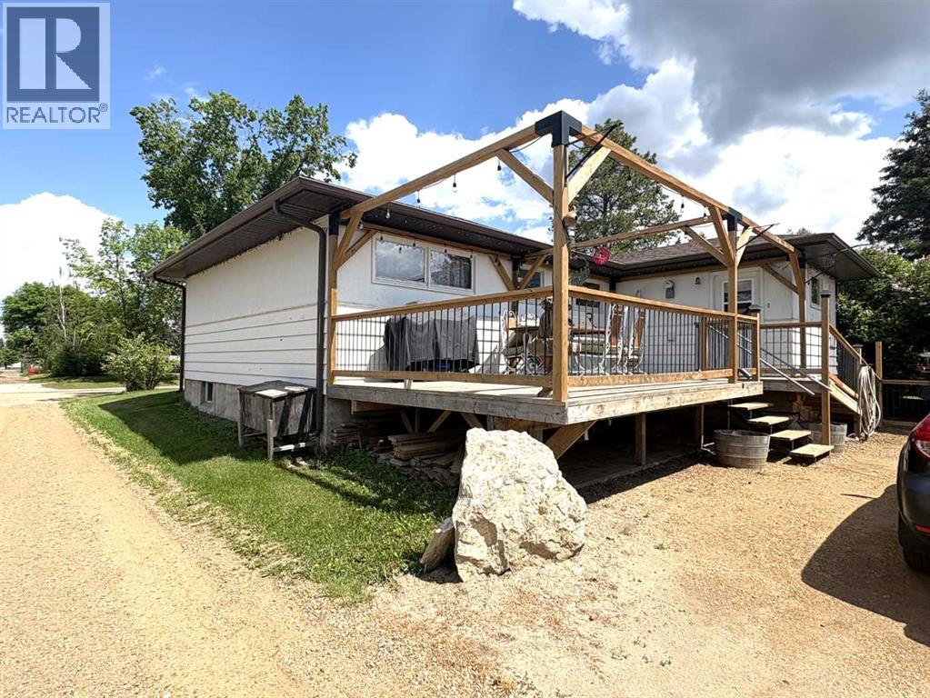 4812 47 Avenue - 4