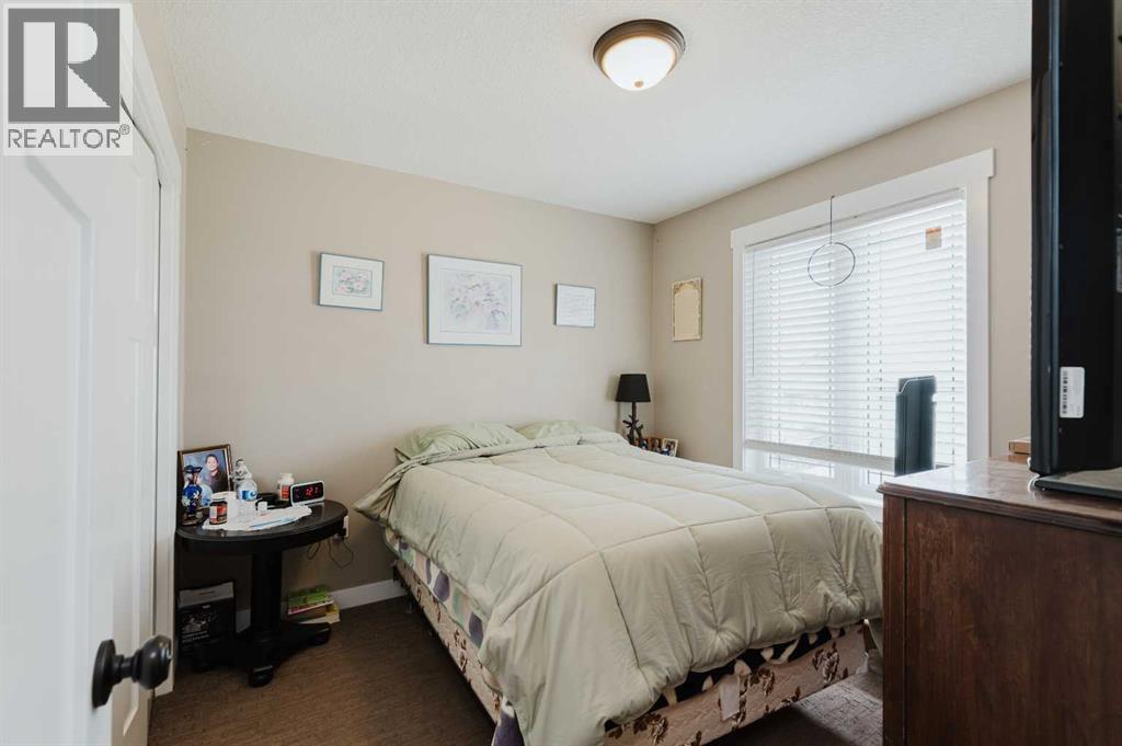 11553 75 Avenue - 14