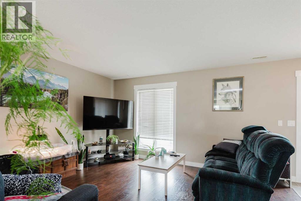 11553 75 Avenue - 3