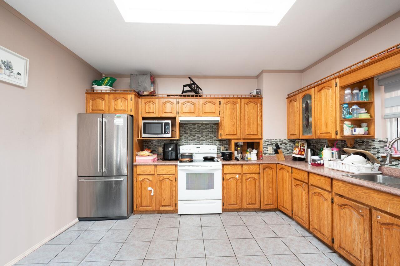 10845 142 STREET, Surrey
