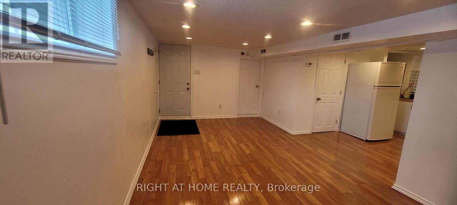 298 MONTFORT STREET - 4