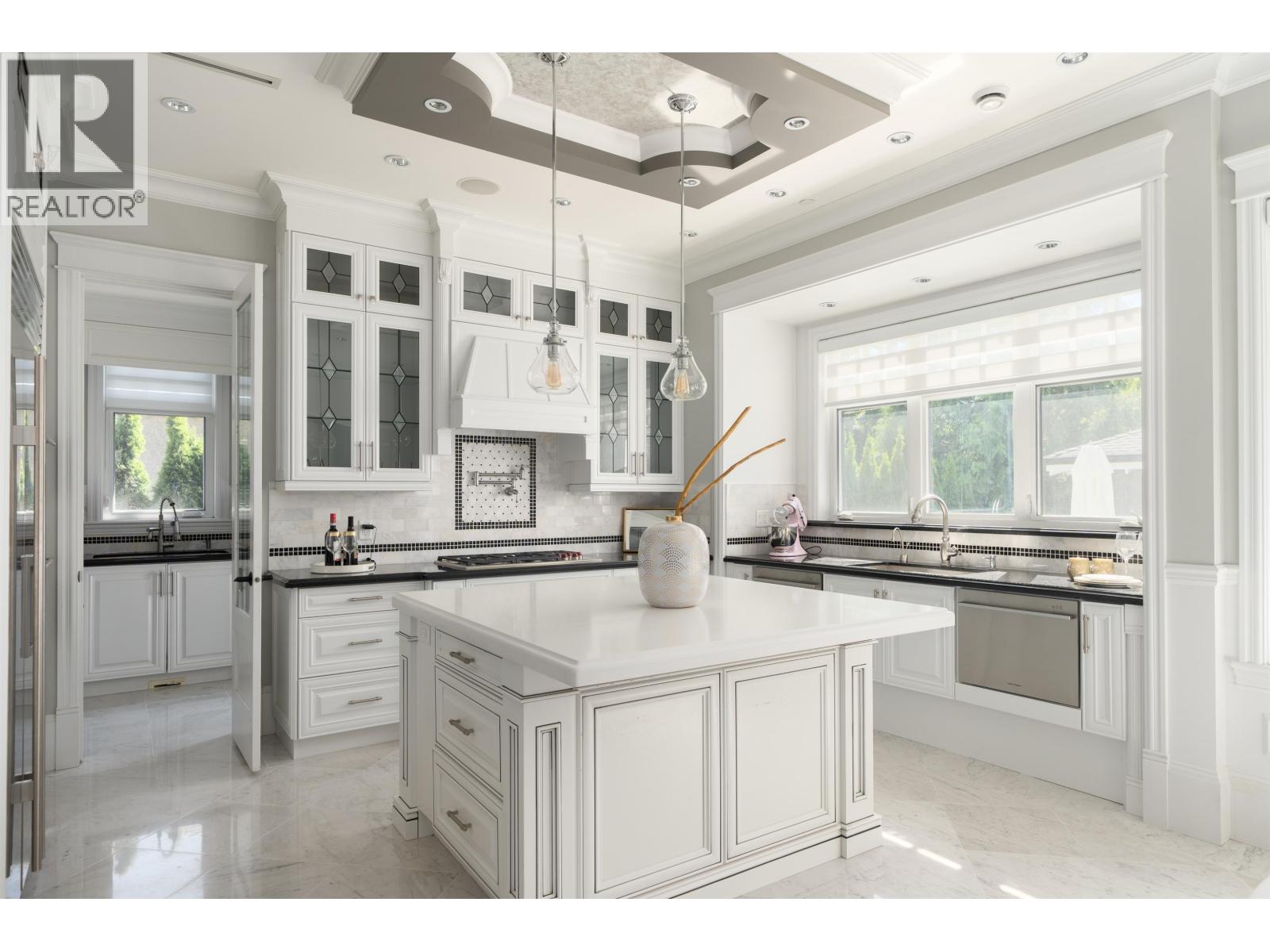 6869 SELKIRK STREET, Vancouver