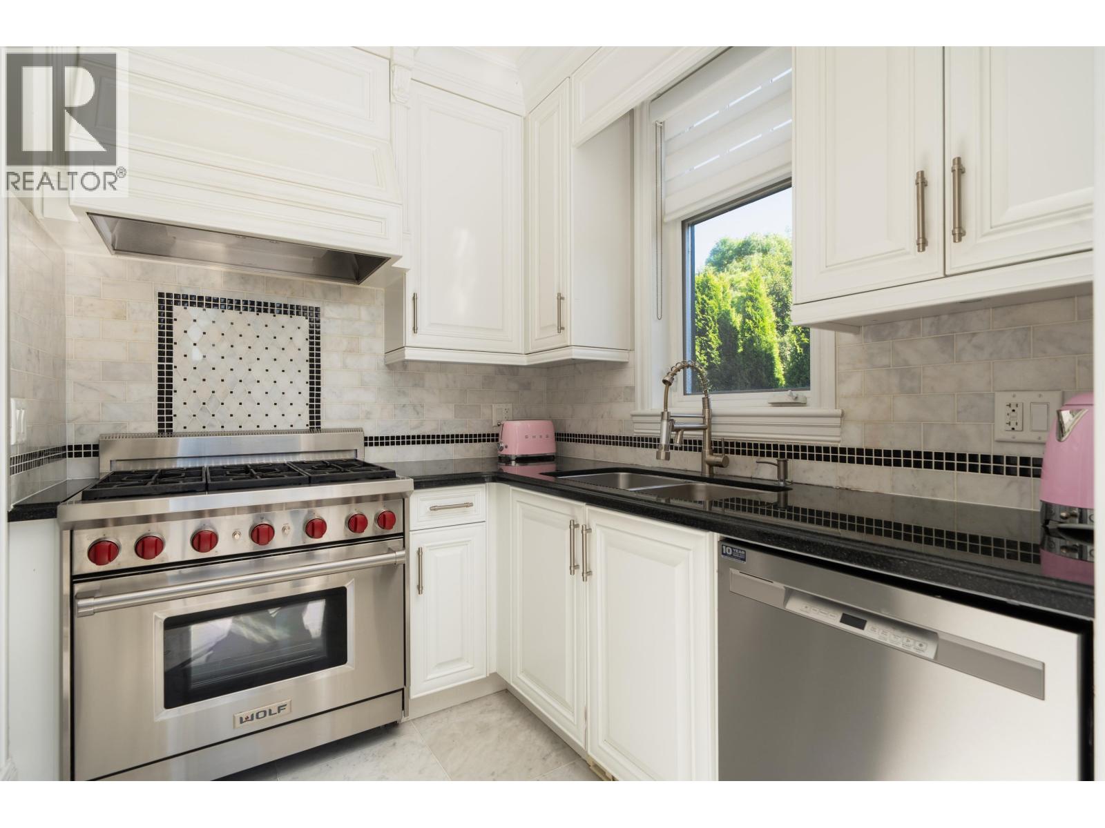6869 SELKIRK STREET, Vancouver