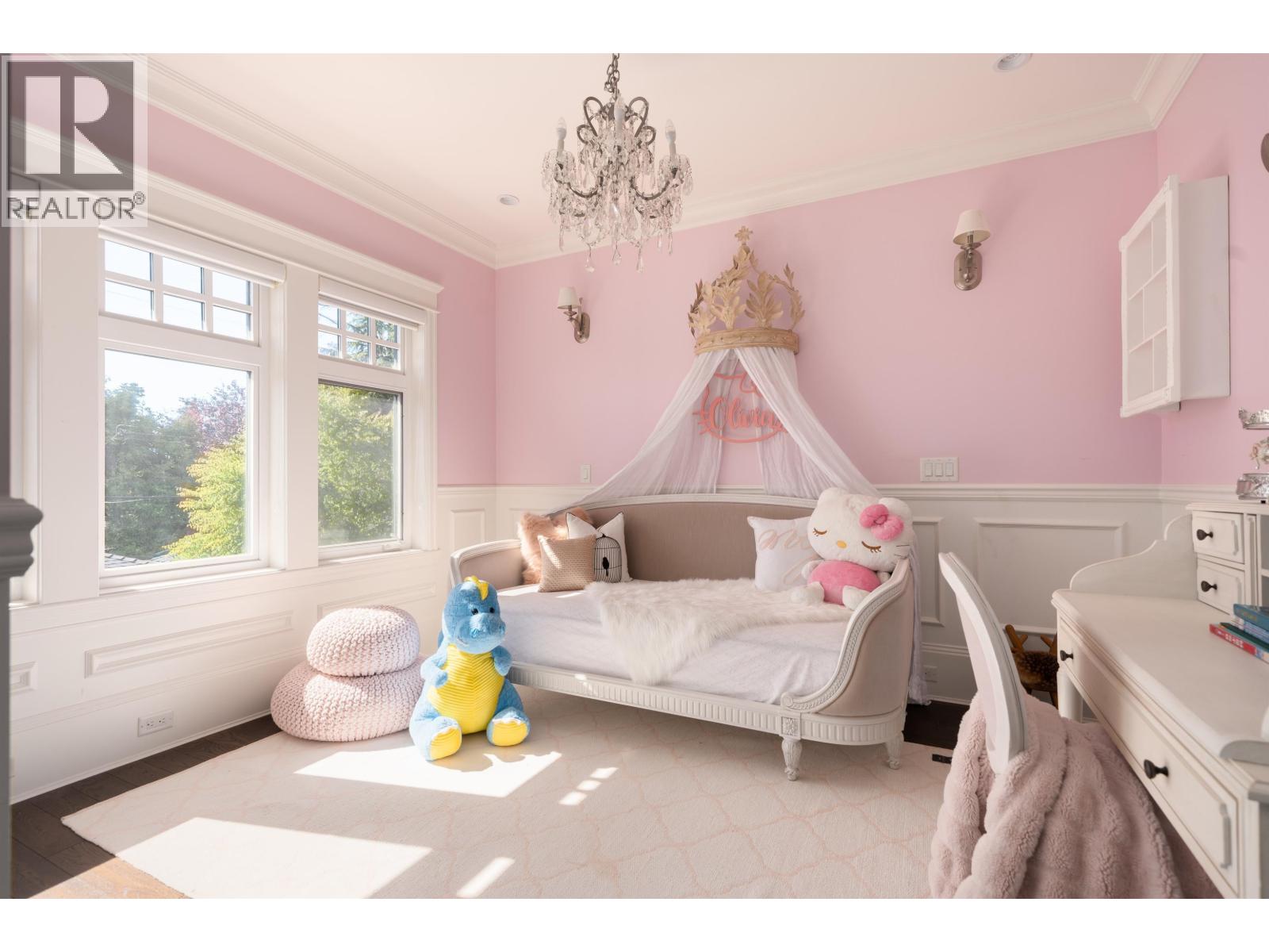 6869 SELKIRK STREET, Vancouver