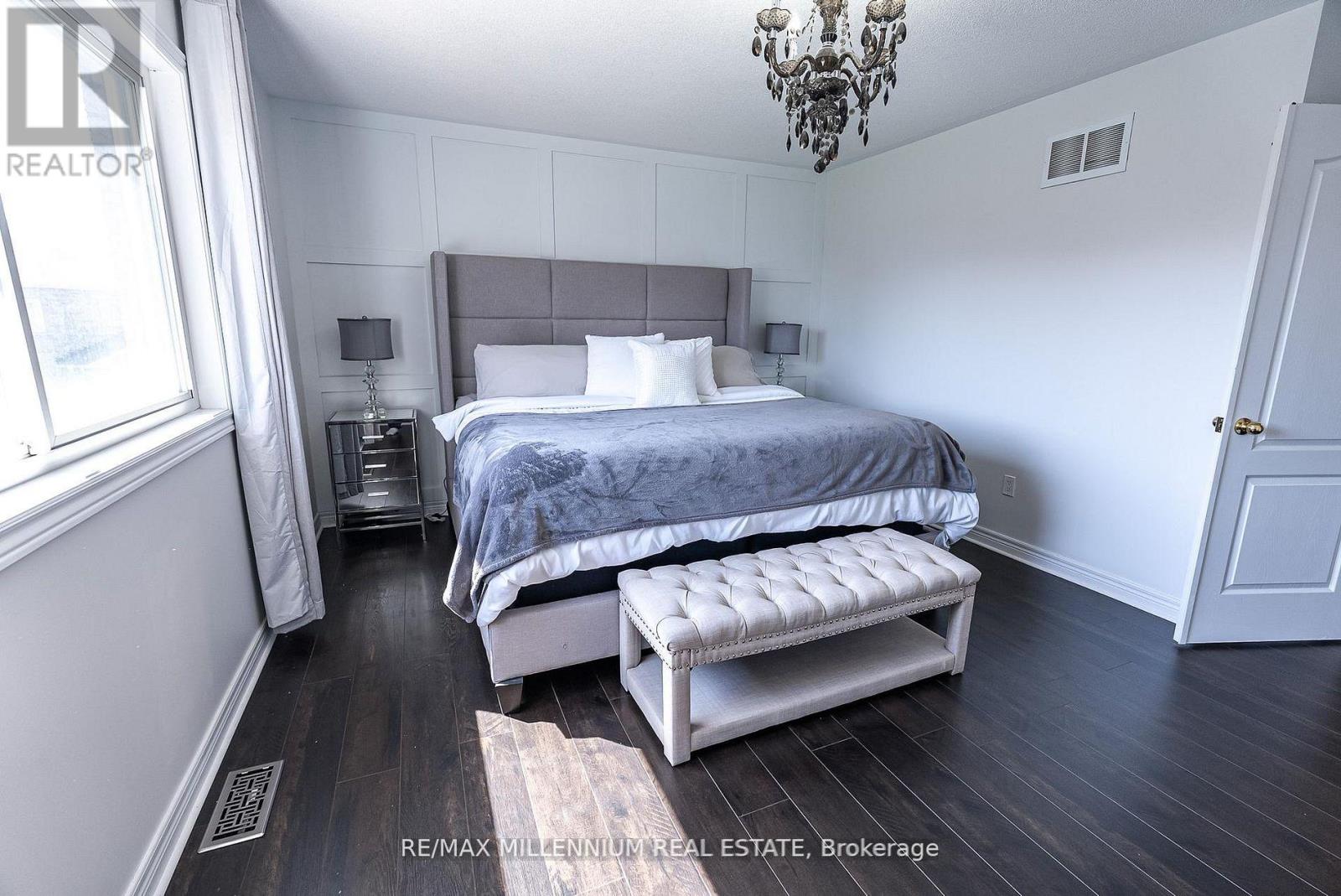 19 BELLOTTI CRESCENT - 26
