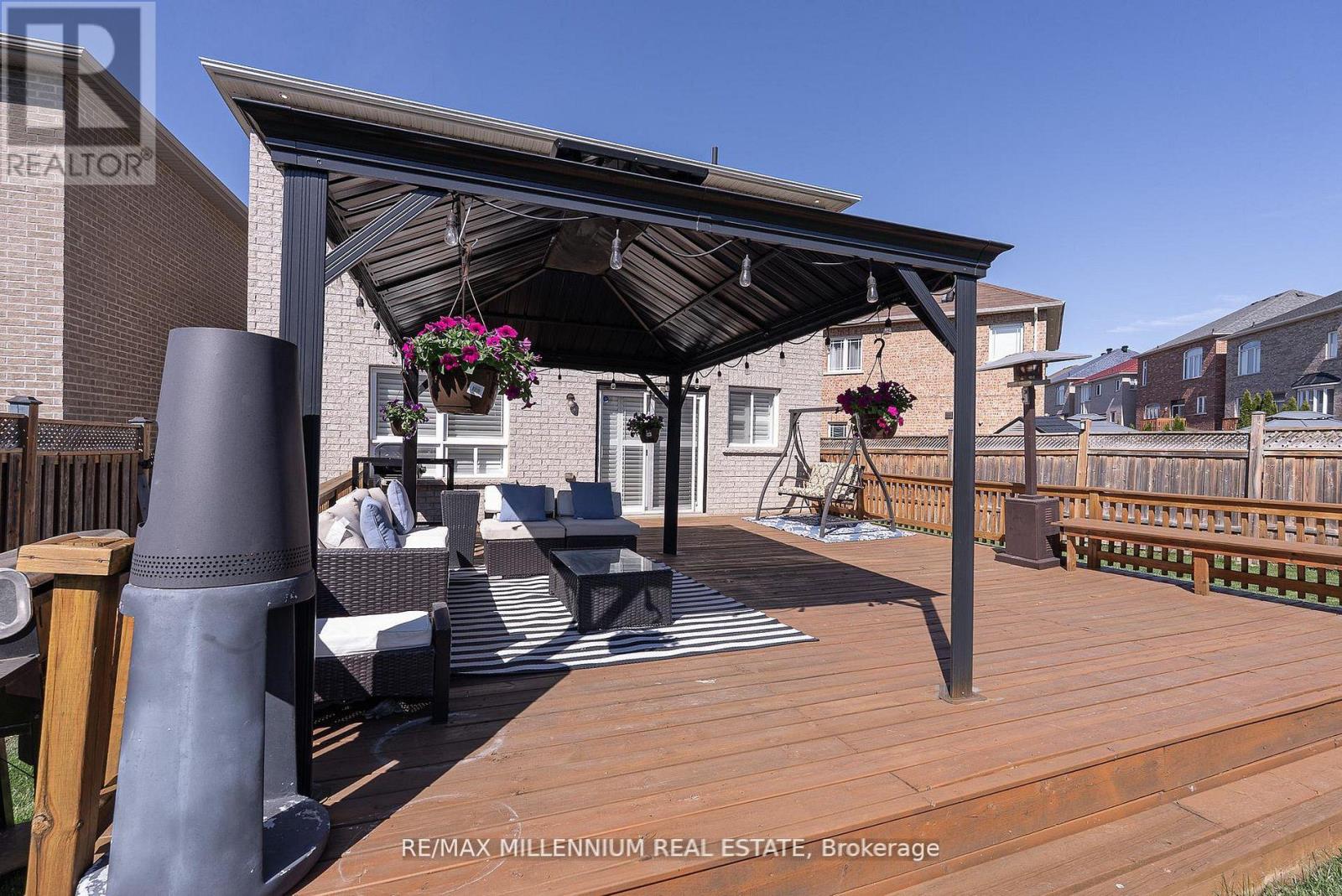 19 BELLOTTI CRESCENT - 44