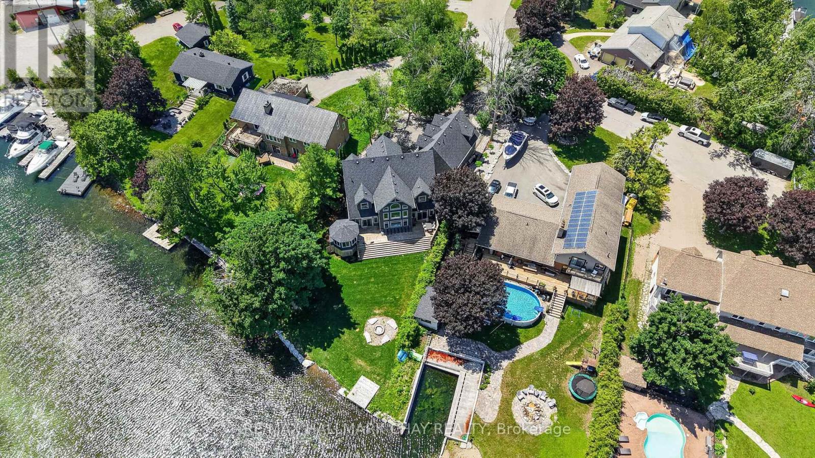 465 MOONEY CRESCENT - 17