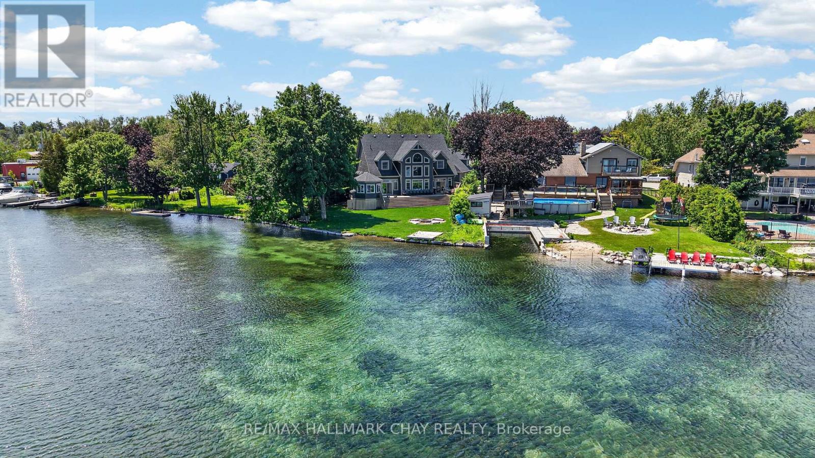 465 MOONEY CRESCENT - 2